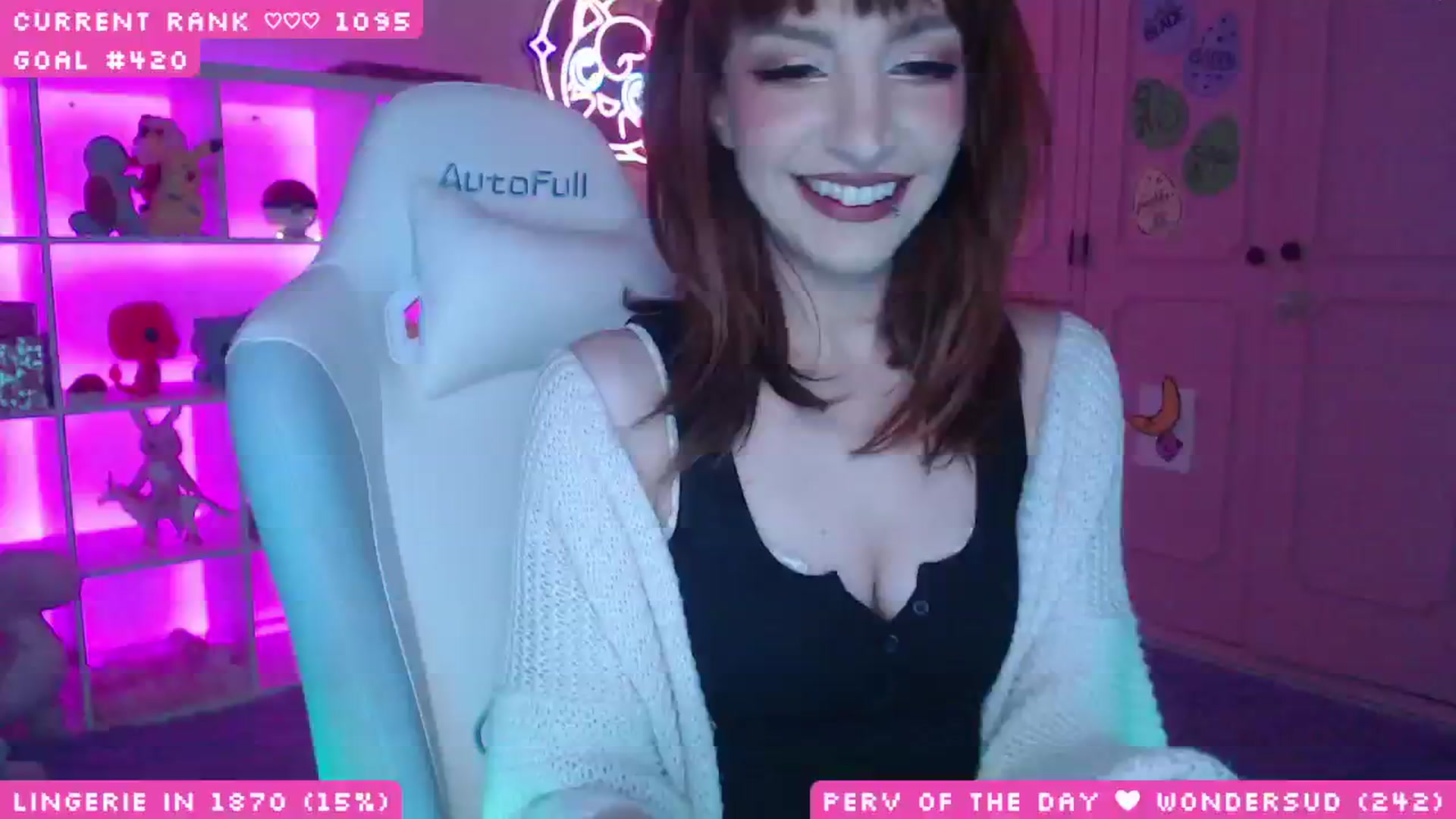 Gallery image thumbnail from WonderAna's myfreecams stream on, 05/17/2025, 01:16 image 11 of 20