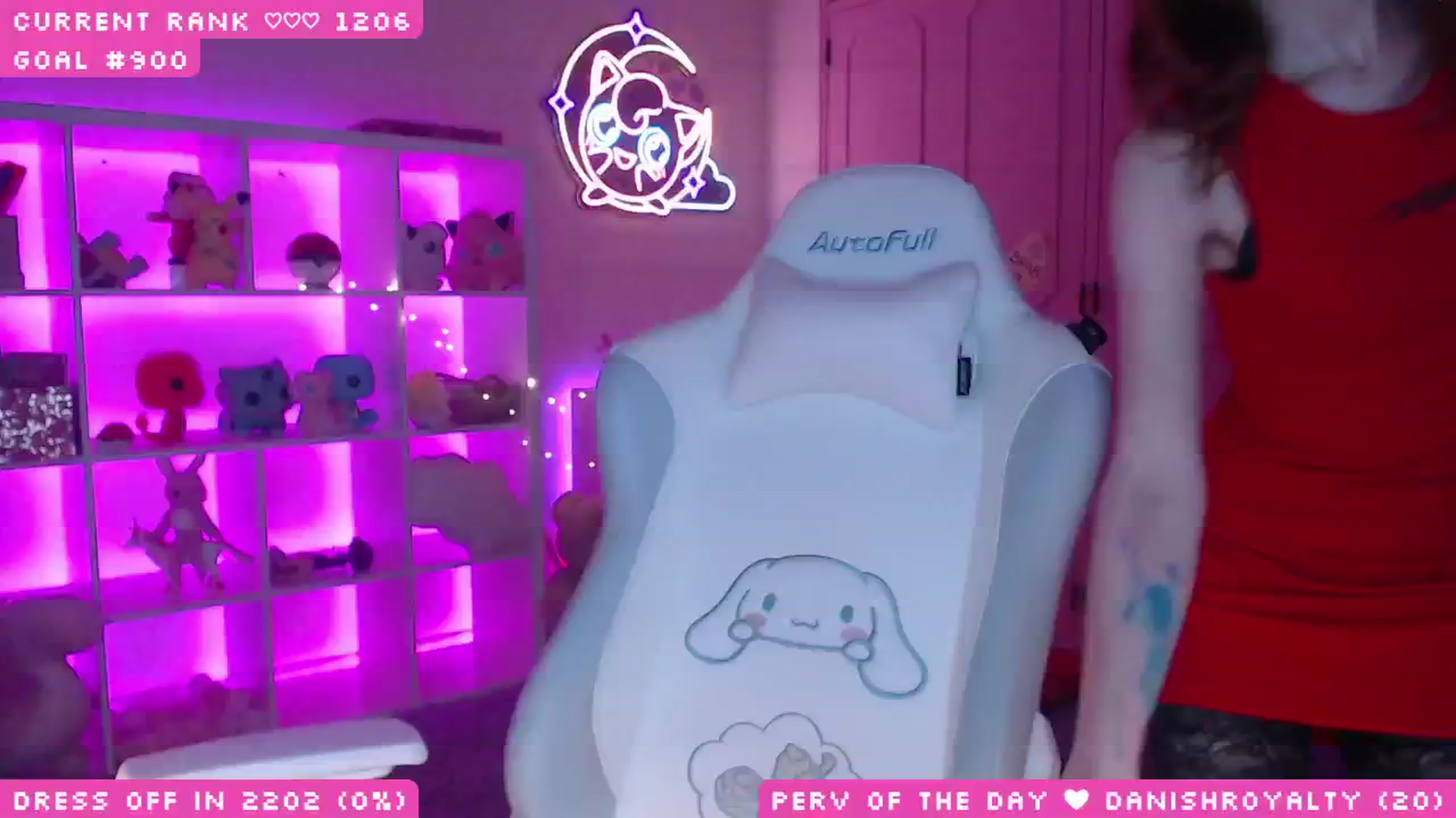 Gallery image thumbnail from WonderAna's myfreecams stream on, 05/19/2025, 24:10 image 2 of 20