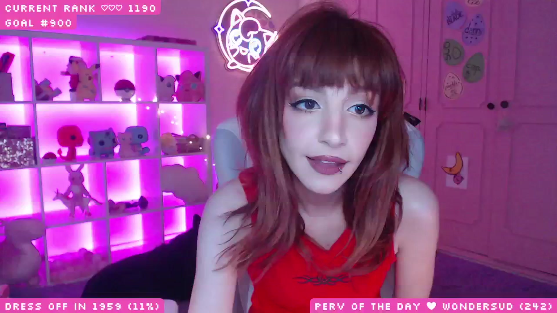Gallery image thumbnail from WonderAna's myfreecams stream on, 05/19/2025, 24:10 image 7 of 20