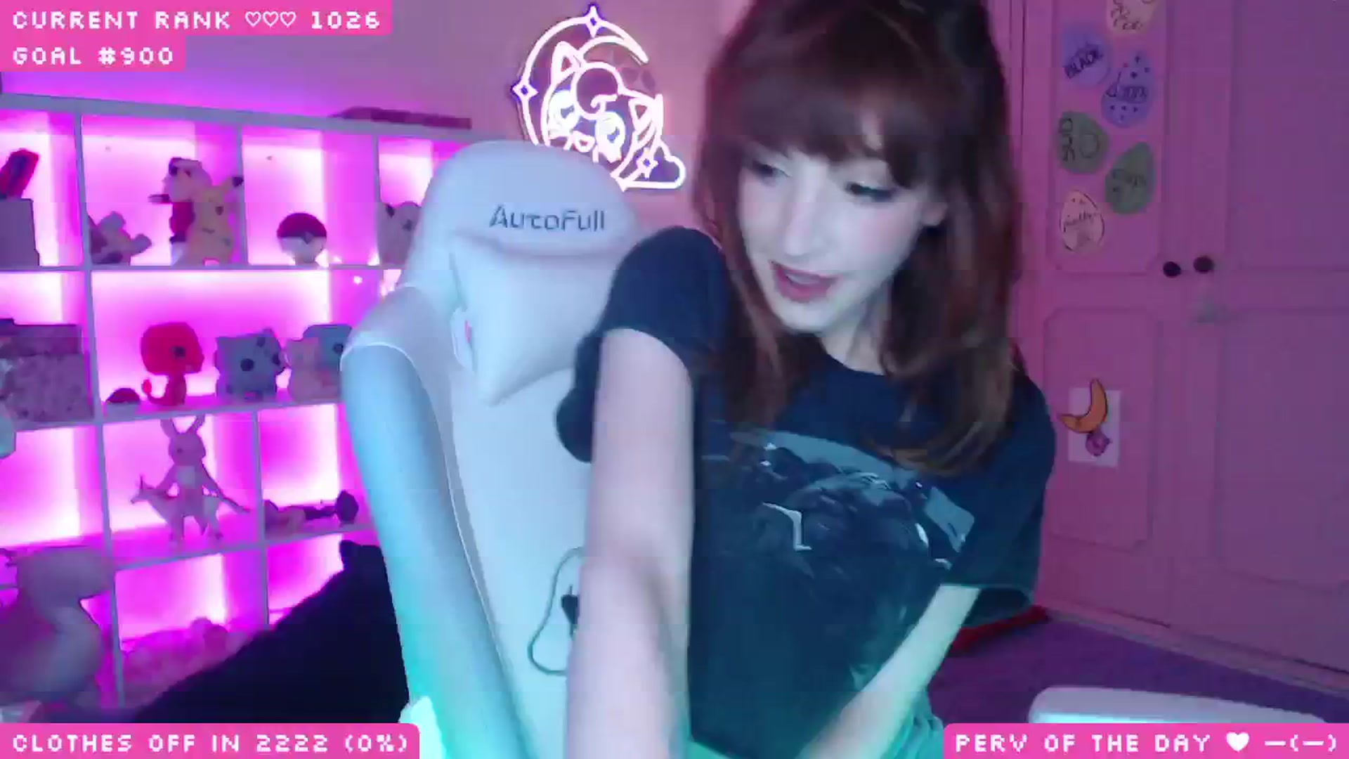 Gallery image thumbnail from WonderAna's myfreecams stream on, 05/20/2025, 24:13 image 2 of 20