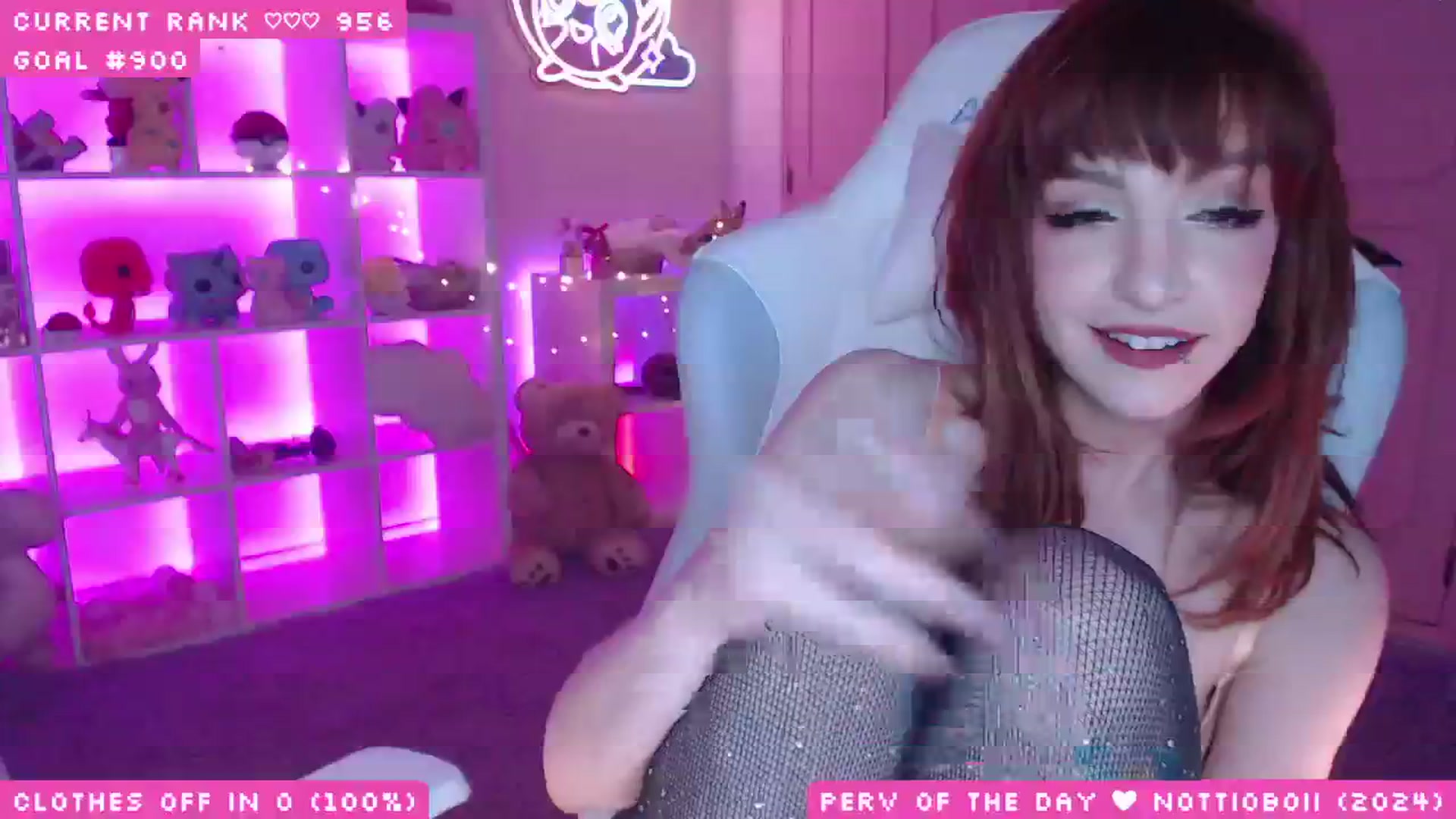 Gallery image thumbnail from WonderAna's myfreecams stream on, 05/20/2025, 01:59 image 18 of 20