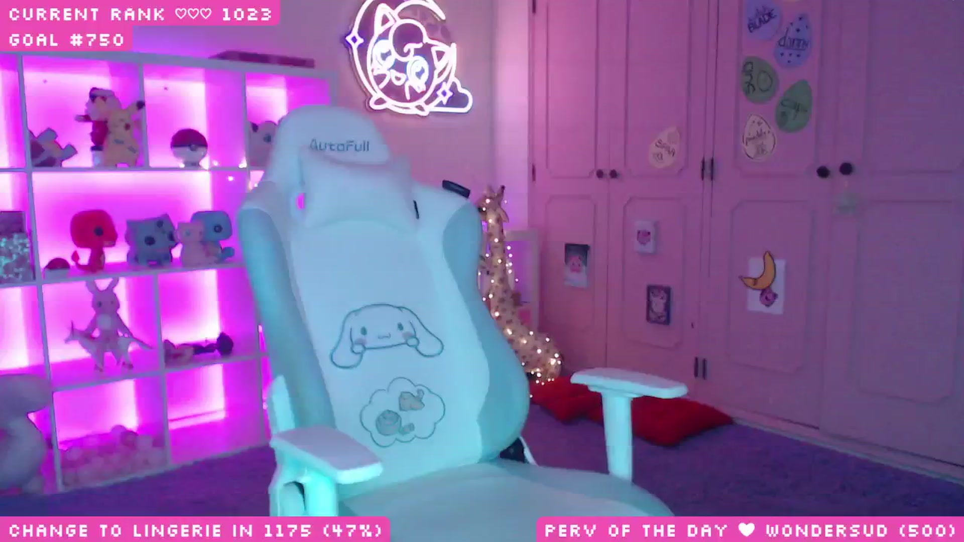 Gallery image thumbnail from WonderAna's myfreecams stream on, 05/22/2025, 24:01 image 20 of 20