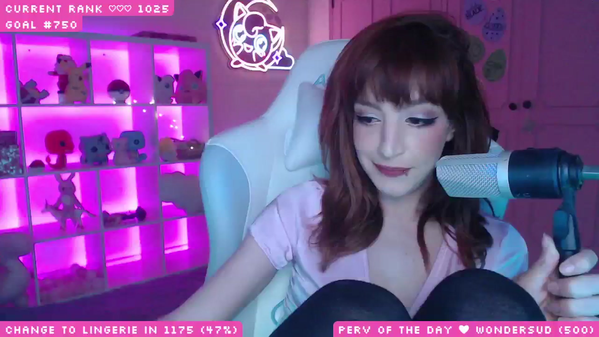 Gallery image thumbnail from WonderAna's myfreecams stream on, 05/22/2025, 01:57 image 2 of 20