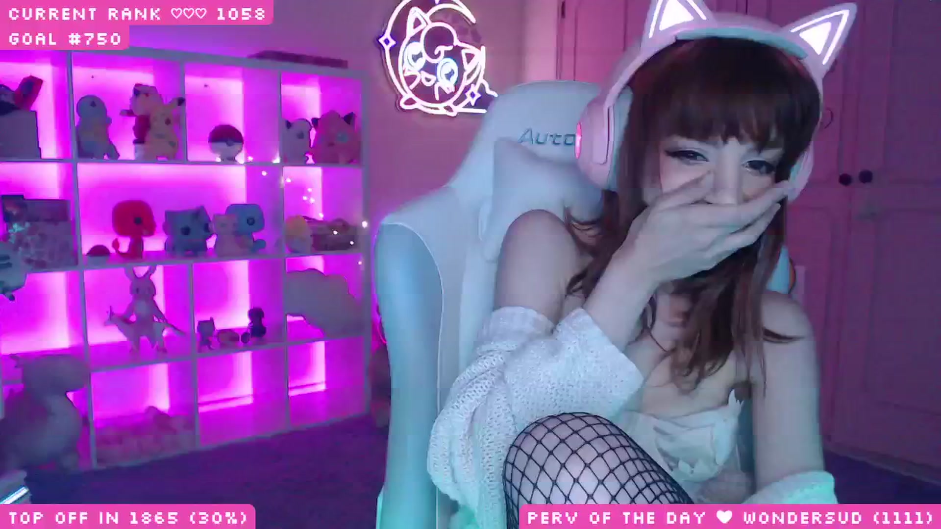 Gallery image thumbnail from WonderAna's myfreecams stream on, 05/25/2025, 03:33 image 9 of 20