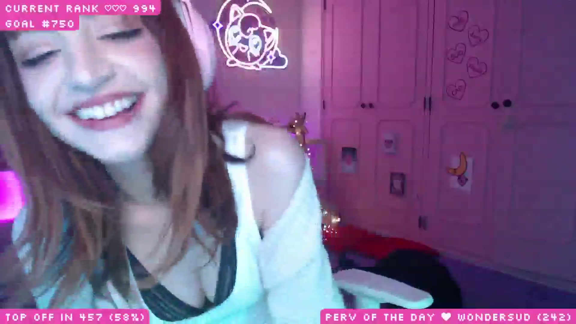 Gallery image thumbnail from WonderAna's myfreecams stream on, 05/26/2025, 03:09 image 9 of 20