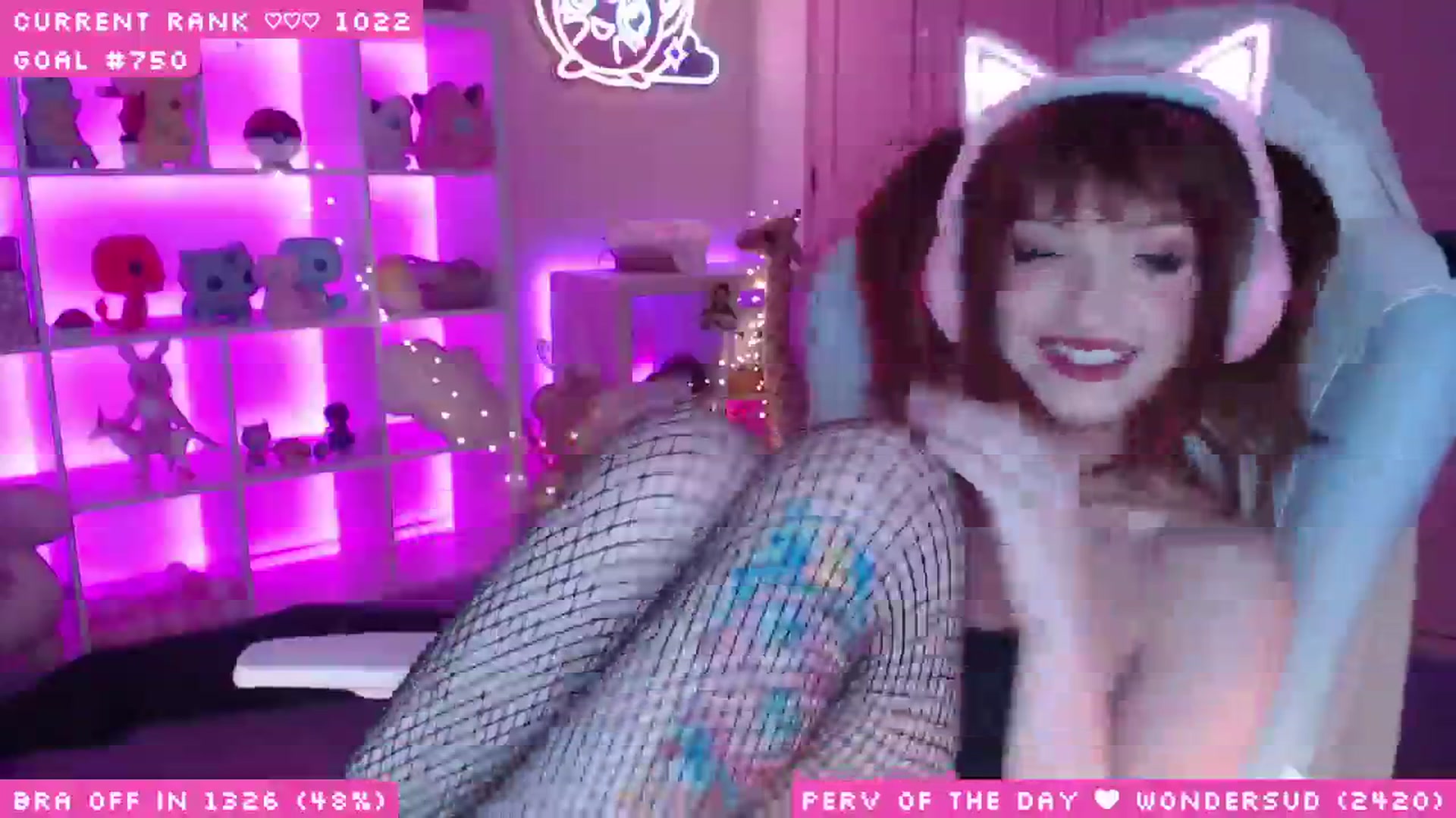 Gallery image thumbnail from WonderAna's myfreecams stream on, 05/30/2025, 24:39 image 19 of 20