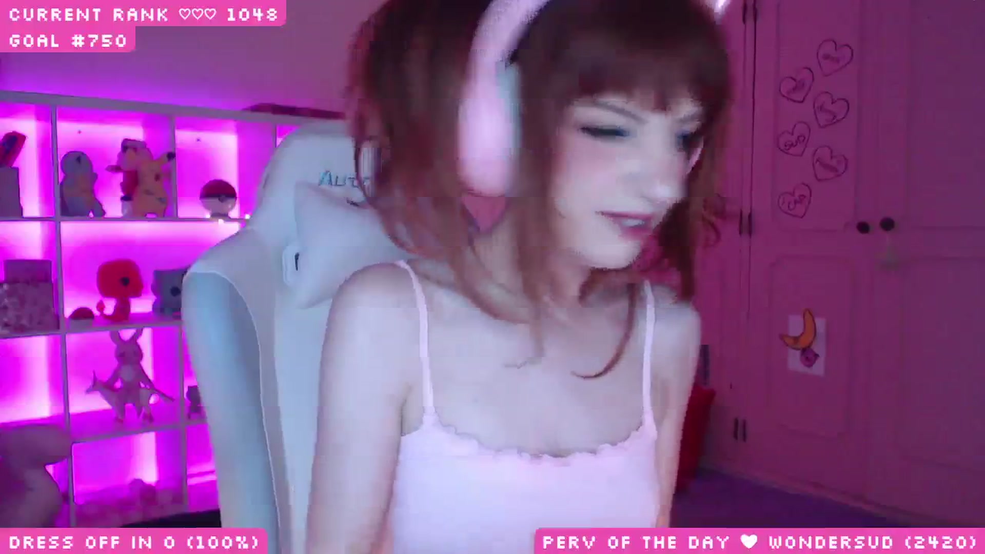 Gallery image thumbnail from WonderAna's myfreecams stream on, 05/30/2025, 24:39 image 2 of 20
