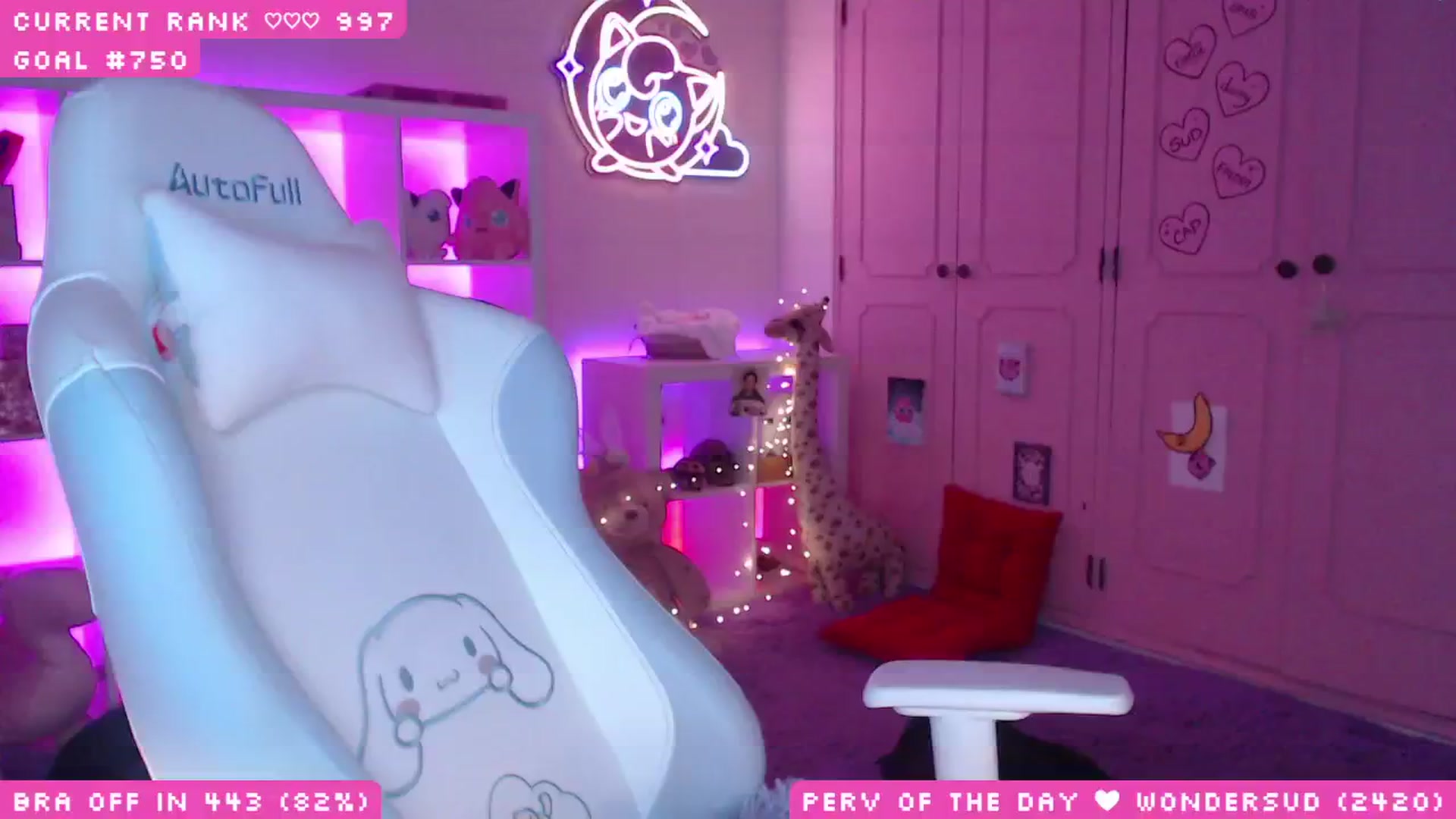 Gallery image thumbnail from WonderAna's myfreecams stream on, 05/30/2025, 02:58 image 7 of 20