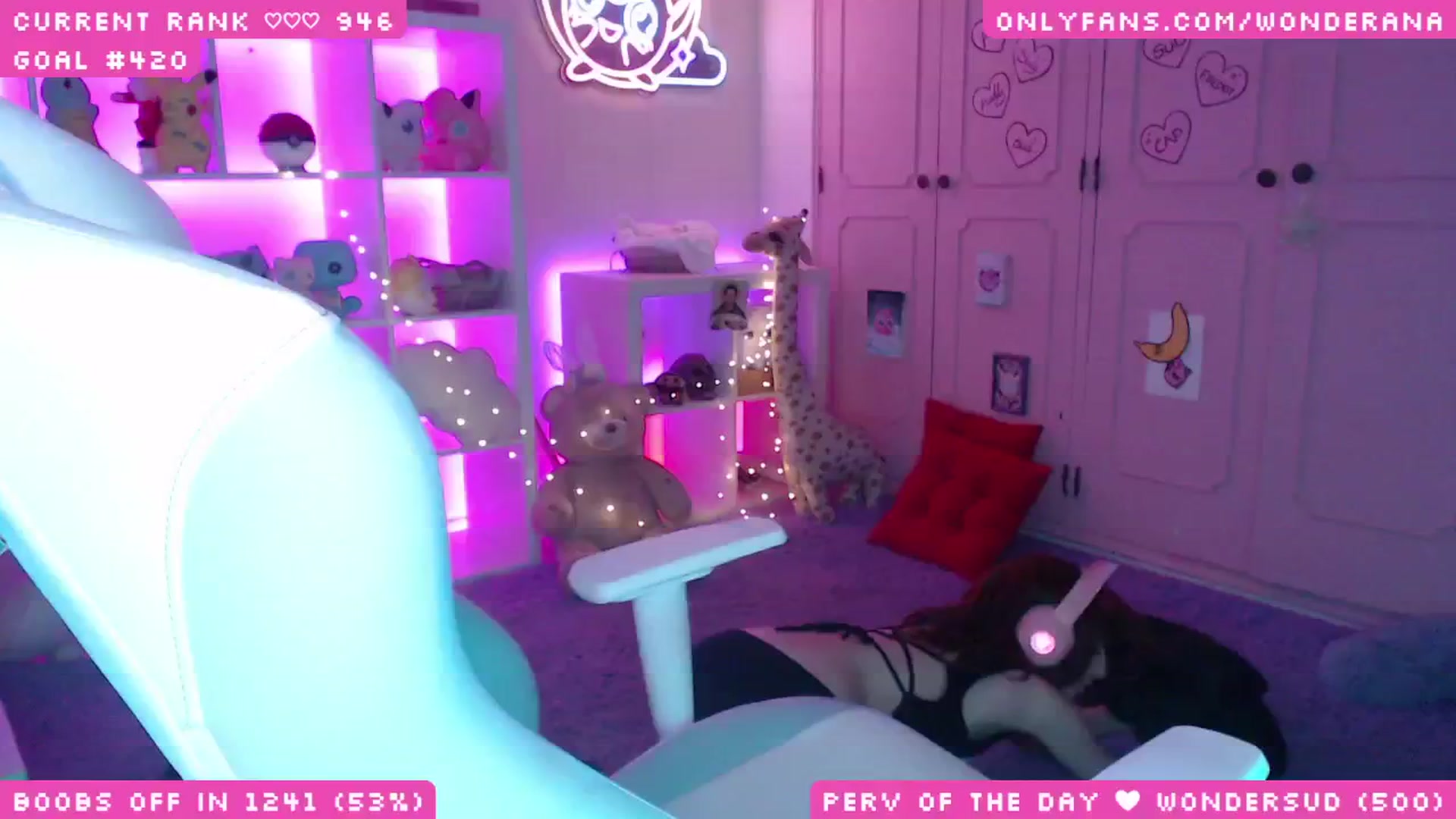 Gallery image thumbnail from WonderAna's myfreecams stream on, 06/14/2025, 03:21 image 19 of 20