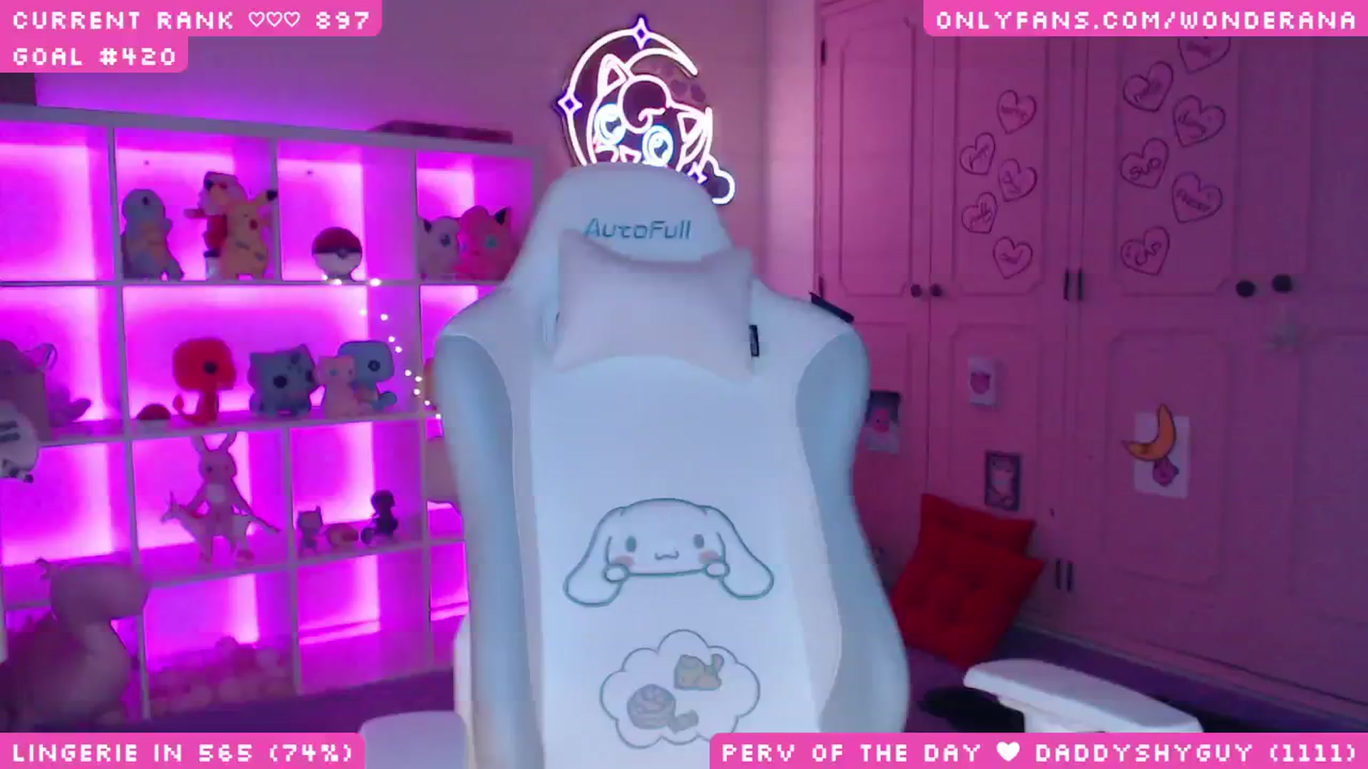 Gallery image thumbnail from WonderAna's myfreecams stream on, 06/16/2025, 24:20 image 13 of 20