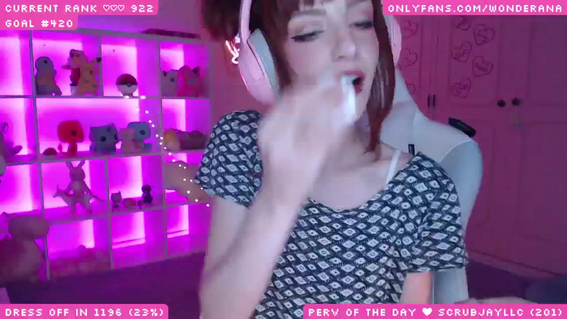 Gallery image thumbnail from WonderAna's myfreecams stream on, 06/17/2025, 03:33 image 12 of 20