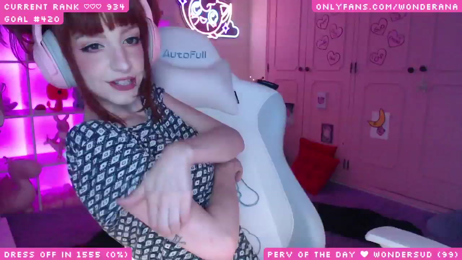 Gallery image thumbnail from WonderAna's myfreecams stream on, 06/17/2025, 03:33 image 4 of 20