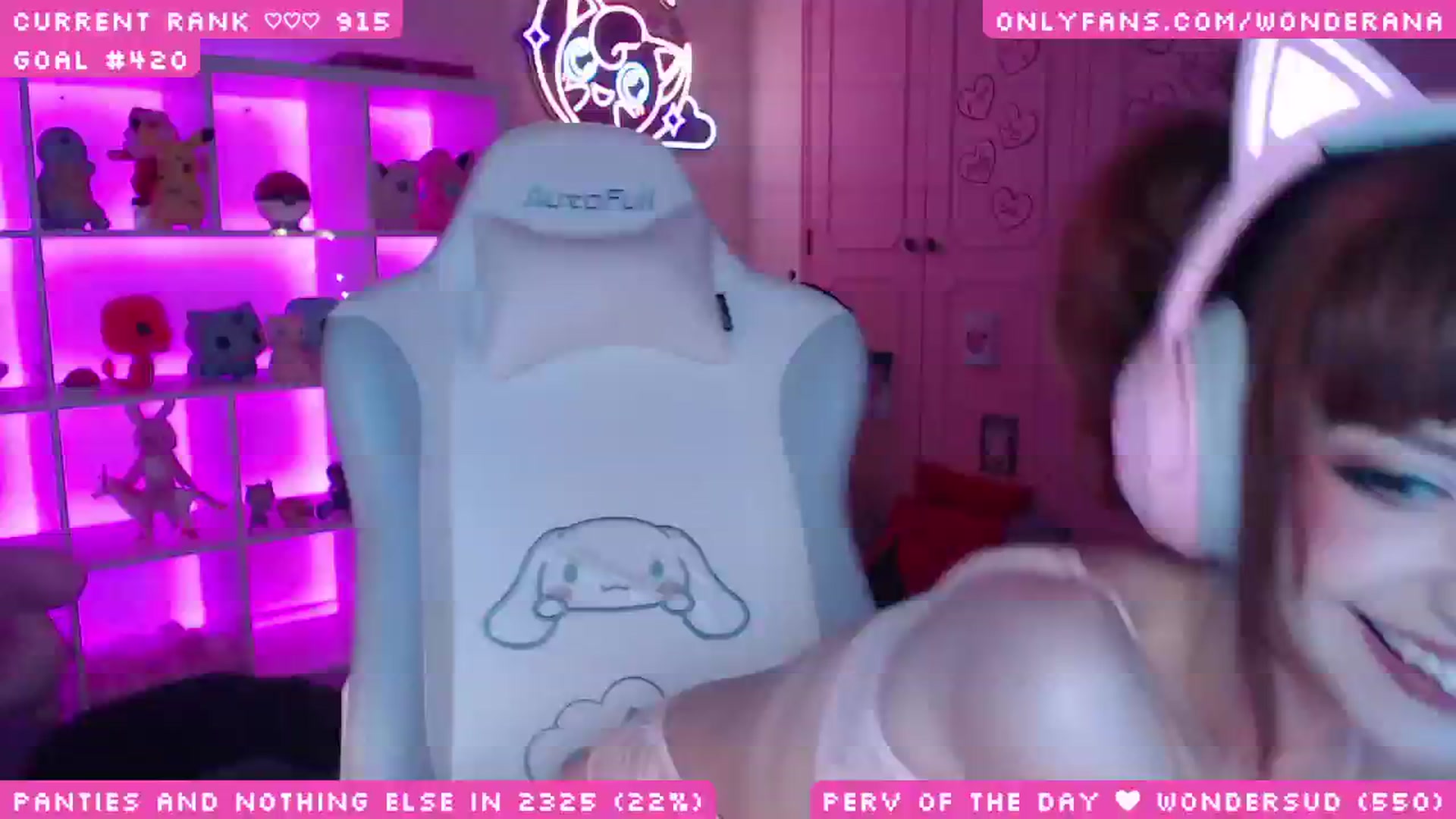 Gallery image thumbnail from WonderAna's myfreecams stream on, 06/20/2025, 02:49 image 11 of 20