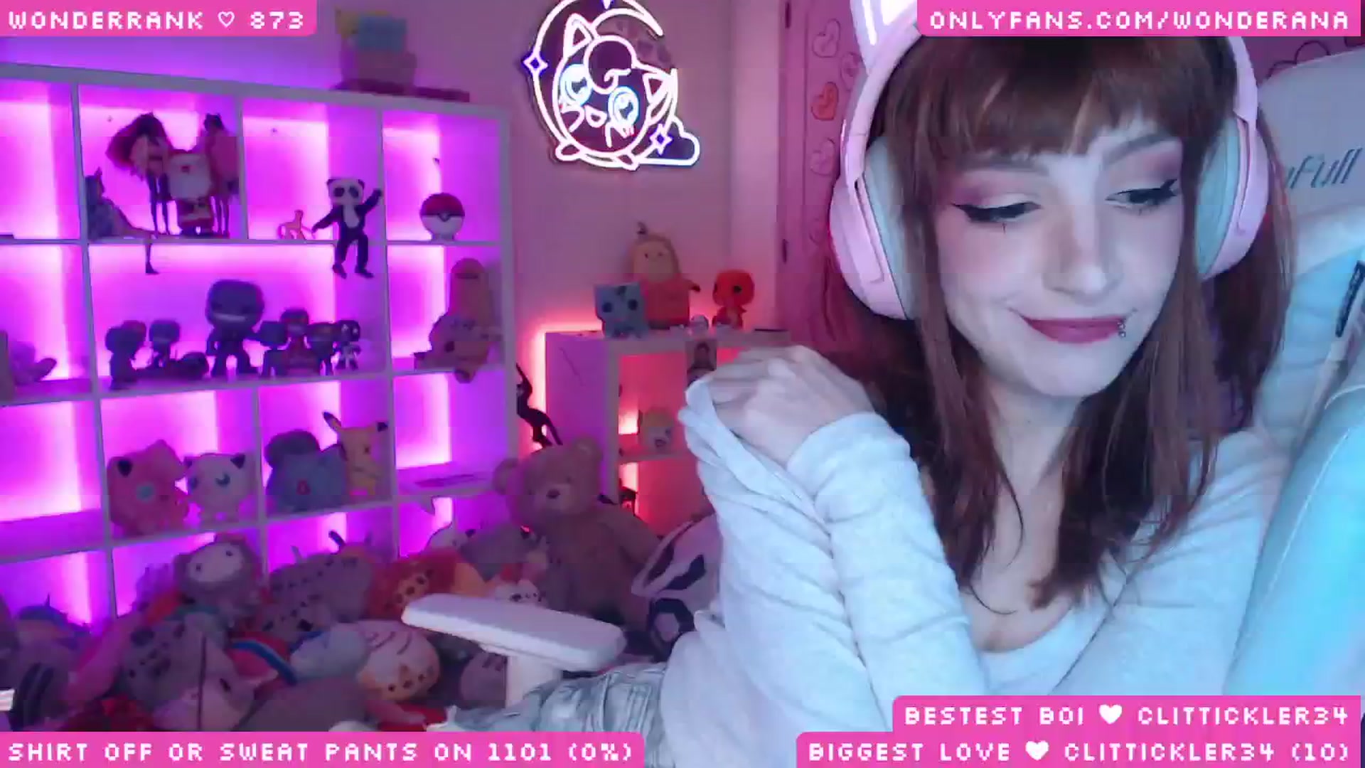 Gallery image thumbnail from WonderAna's myfreecams stream on, 11/10/2025, 24:31 image 17 of 20