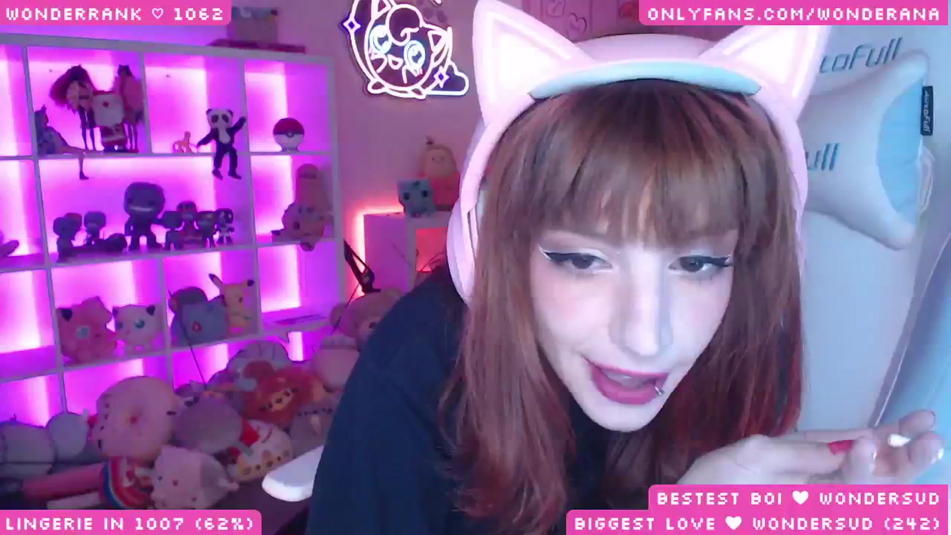 Gallery image thumbnail from WonderAna's myfreecams stream on, 11/23/2025, 02:34 image 13 of 20