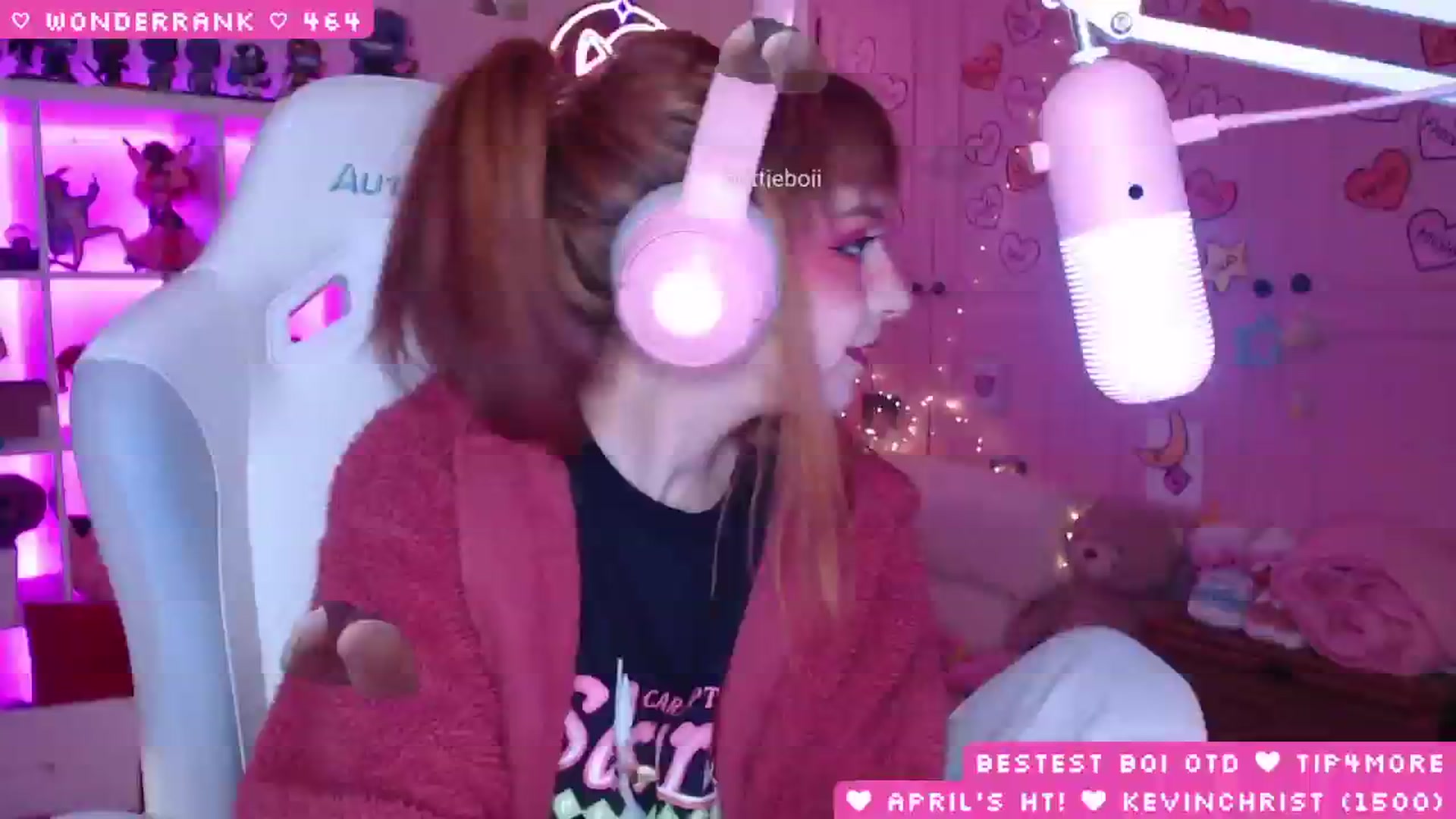 Gallery image thumbnail from WonderAna's myfreecams stream on, 04/05/2026, 22:36 image 15 of 20
