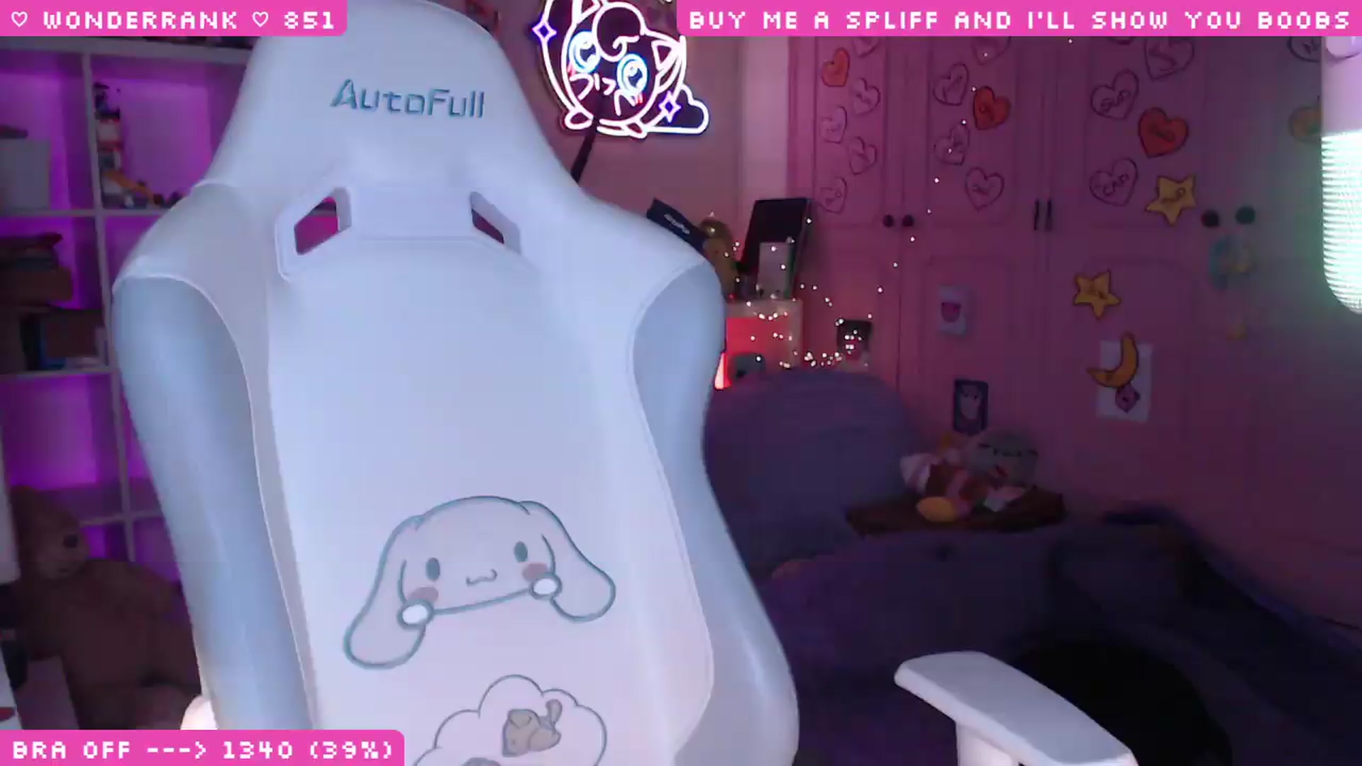 Gallery image thumbnail from WonderAna's myfreecams stream on, 05/08/2026, 01:47 image 14 of 20