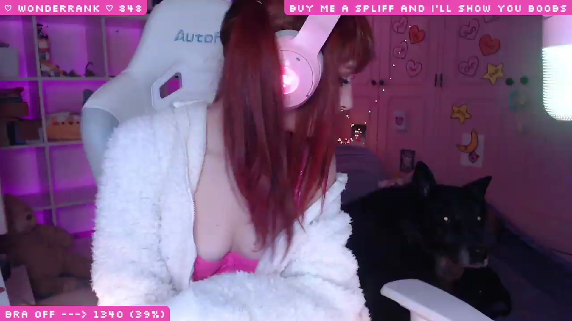 Gallery image thumbnail from WonderAna's myfreecams stream on, 05/08/2026, 01:47 image 9 of 20
