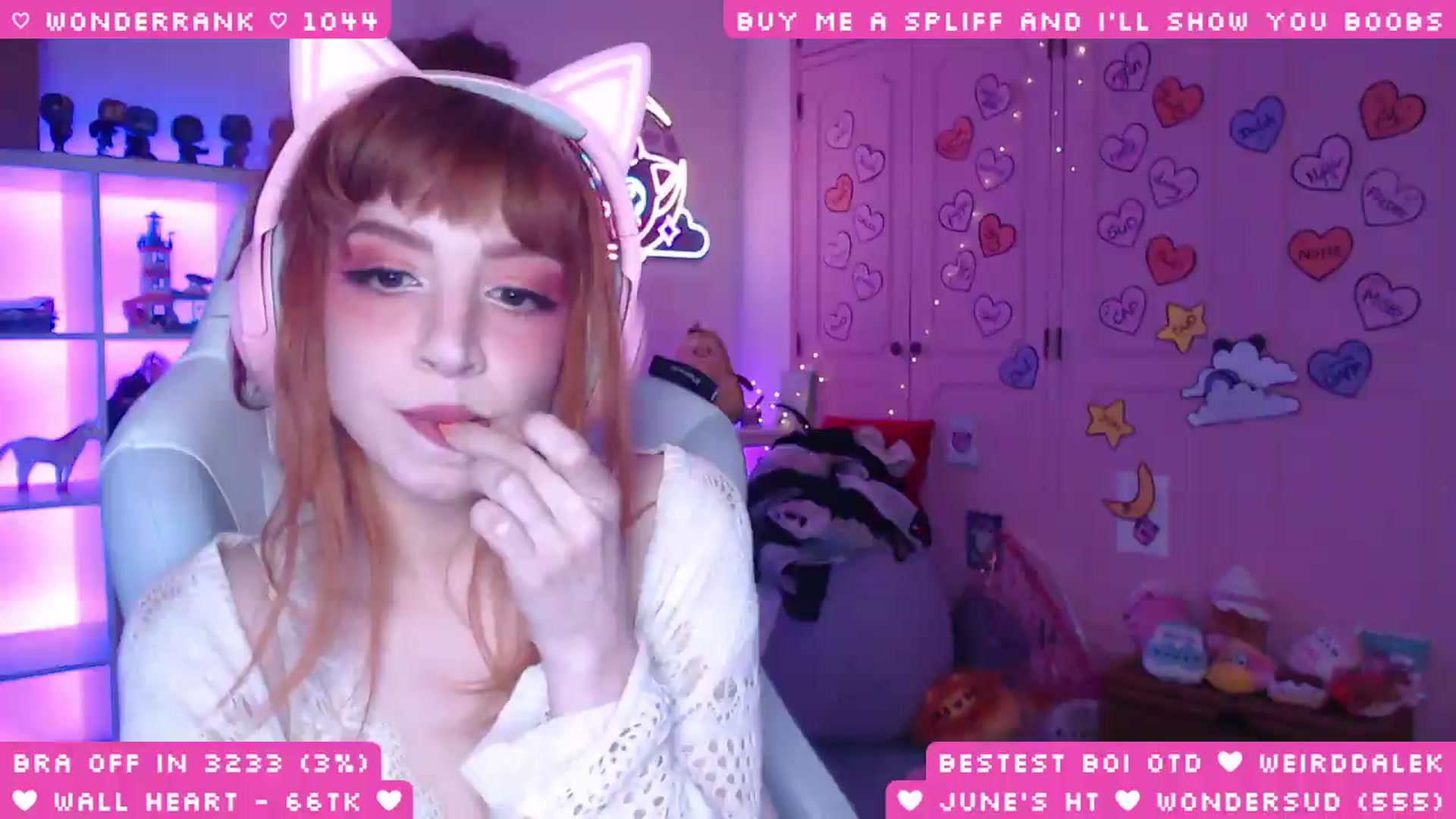 Gallery image thumbnail from WonderAna's myfreecams stream on, 06/06/2026, 02:19 image 18 of 20