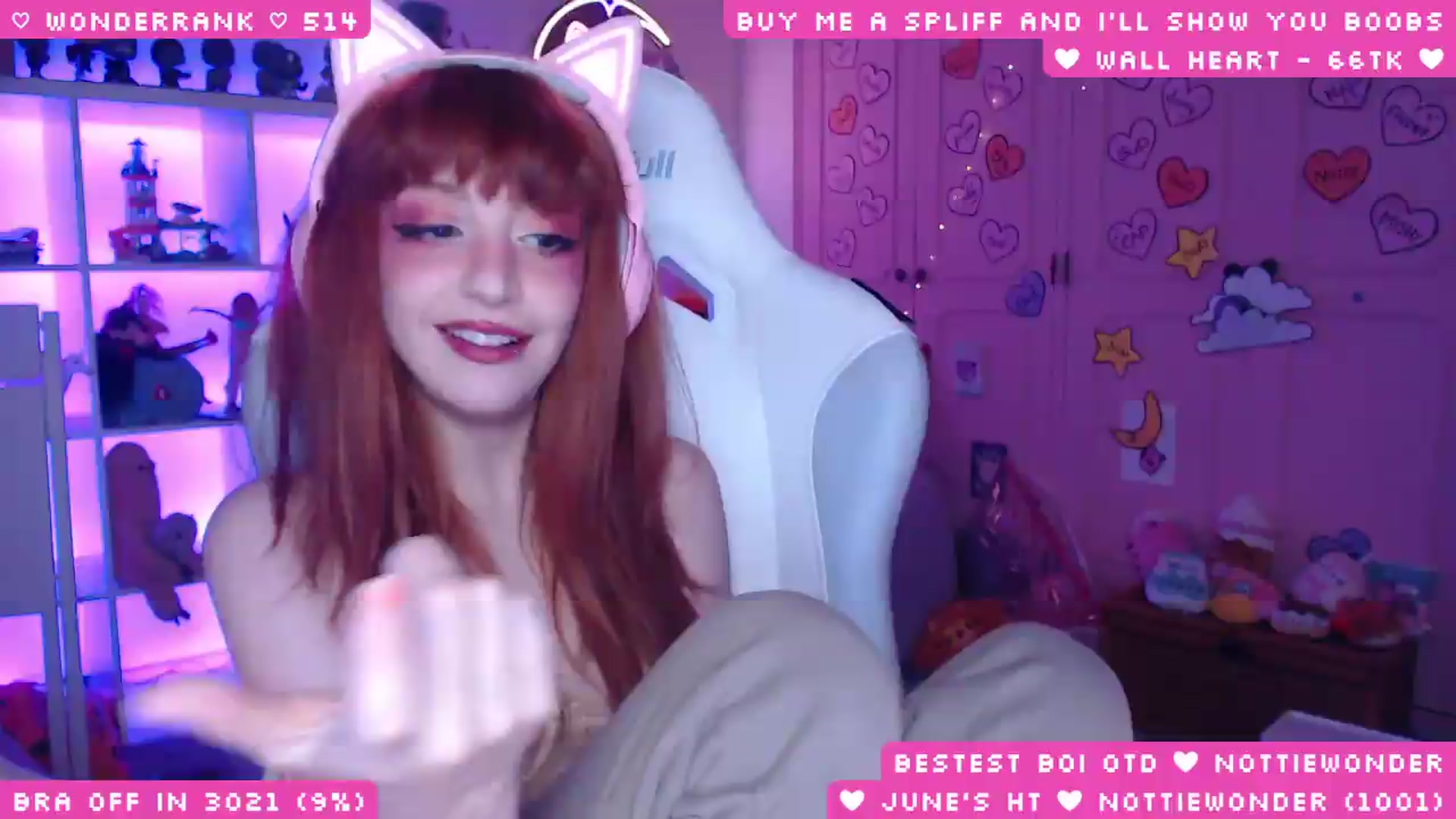 Gallery image thumbnail from WonderAna's myfreecams stream on, 06/11/2026, 02:56 image 8 of 20