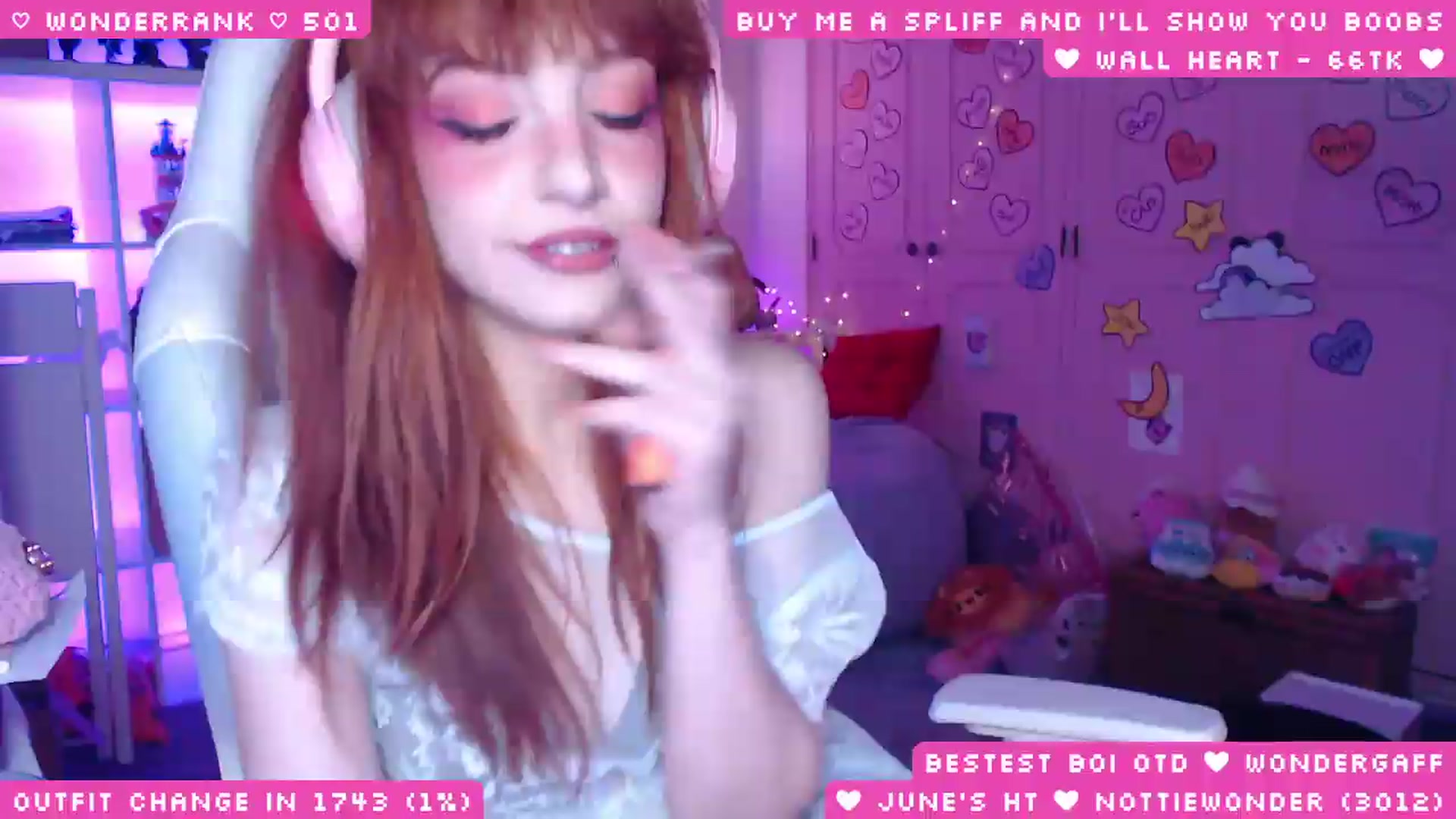 Gallery image thumbnail from WonderAna's myfreecams stream on, 06/12/2026, 03:33 image 9 of 20