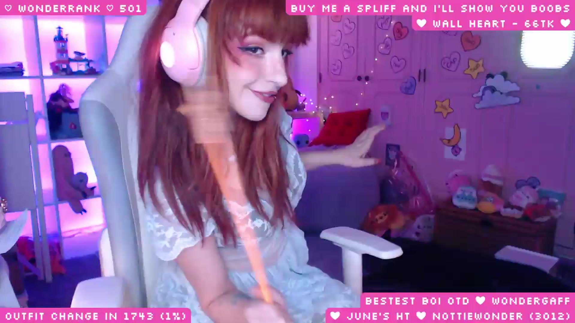 Gallery image thumbnail from WonderAna's myfreecams stream on, 06/12/2026, 03:33 image 6 of 20