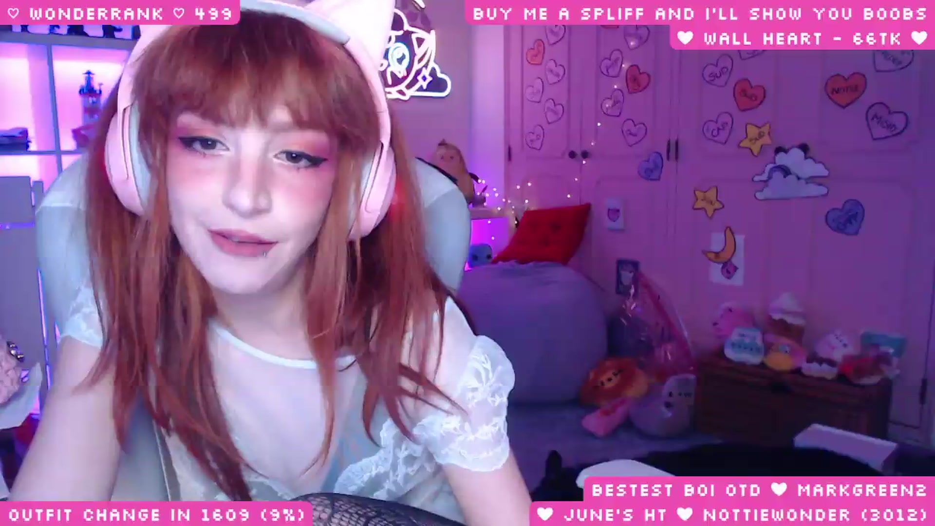 Gallery image thumbnail from WonderAna's myfreecams stream on, 06/12/2026, 03:33 image 17 of 20