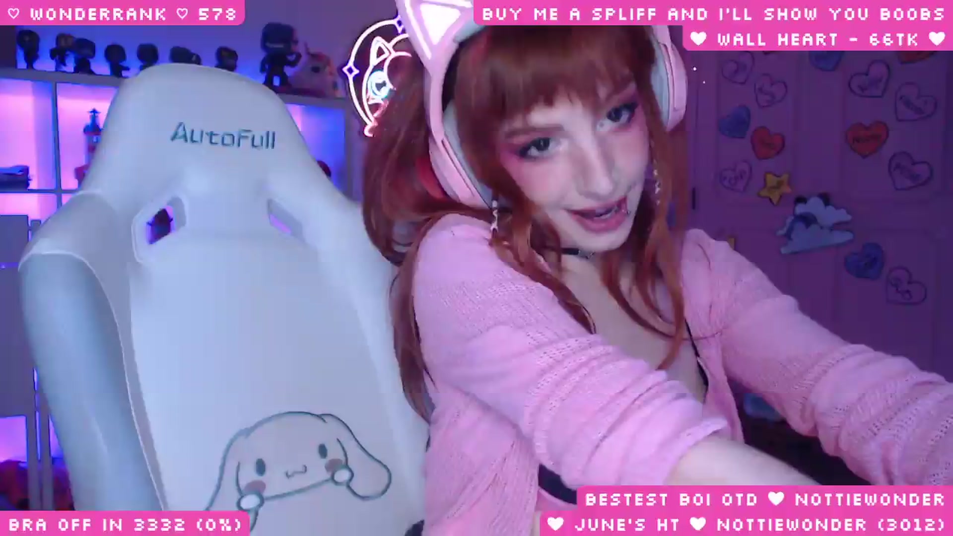 Gallery image thumbnail from WonderAna's myfreecams stream on, 06/14/2026, 24:25 image 6 of 20