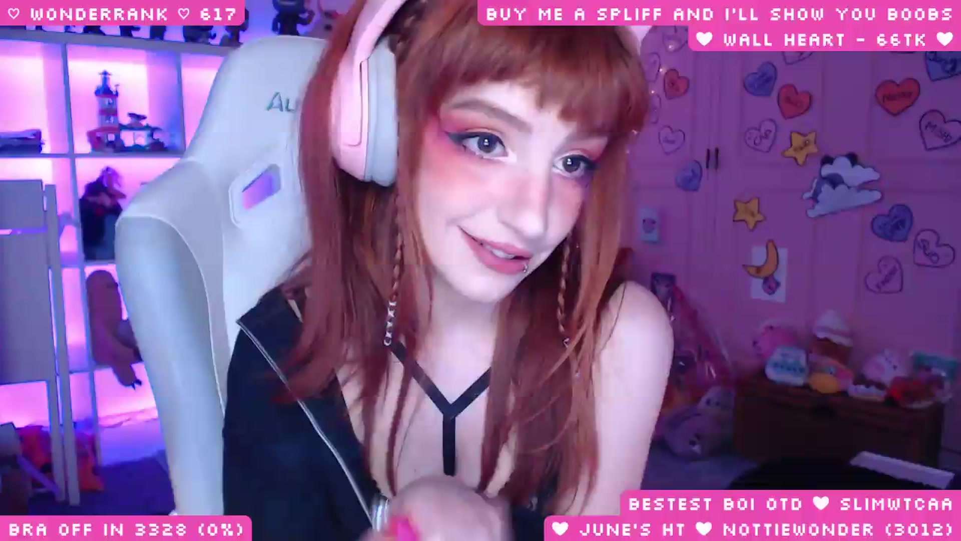 Gallery image thumbnail from WonderAna's myfreecams stream on, 06/14/2026, 23:52 image 7 of 20
