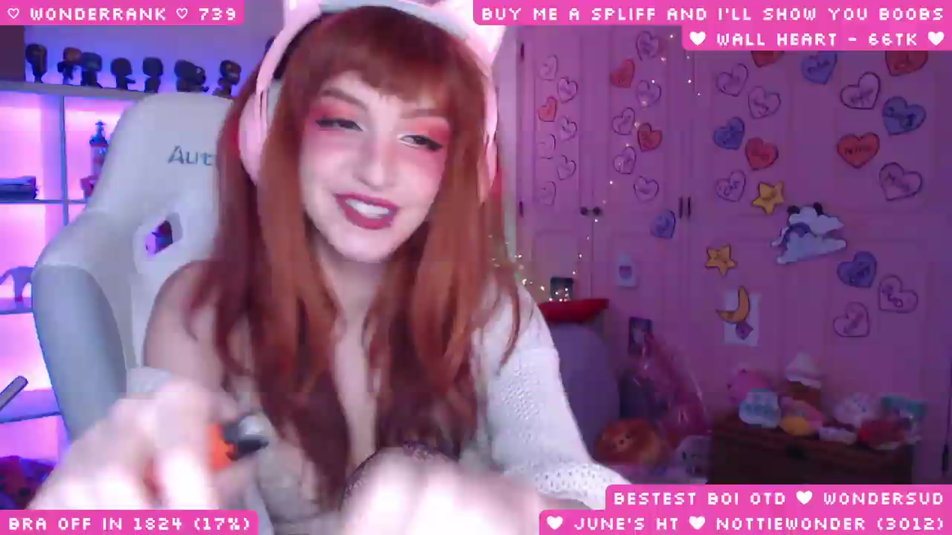 Gallery image thumbnail from WonderAna's myfreecams stream on, 06/19/2026, 02:58 image 16 of 20