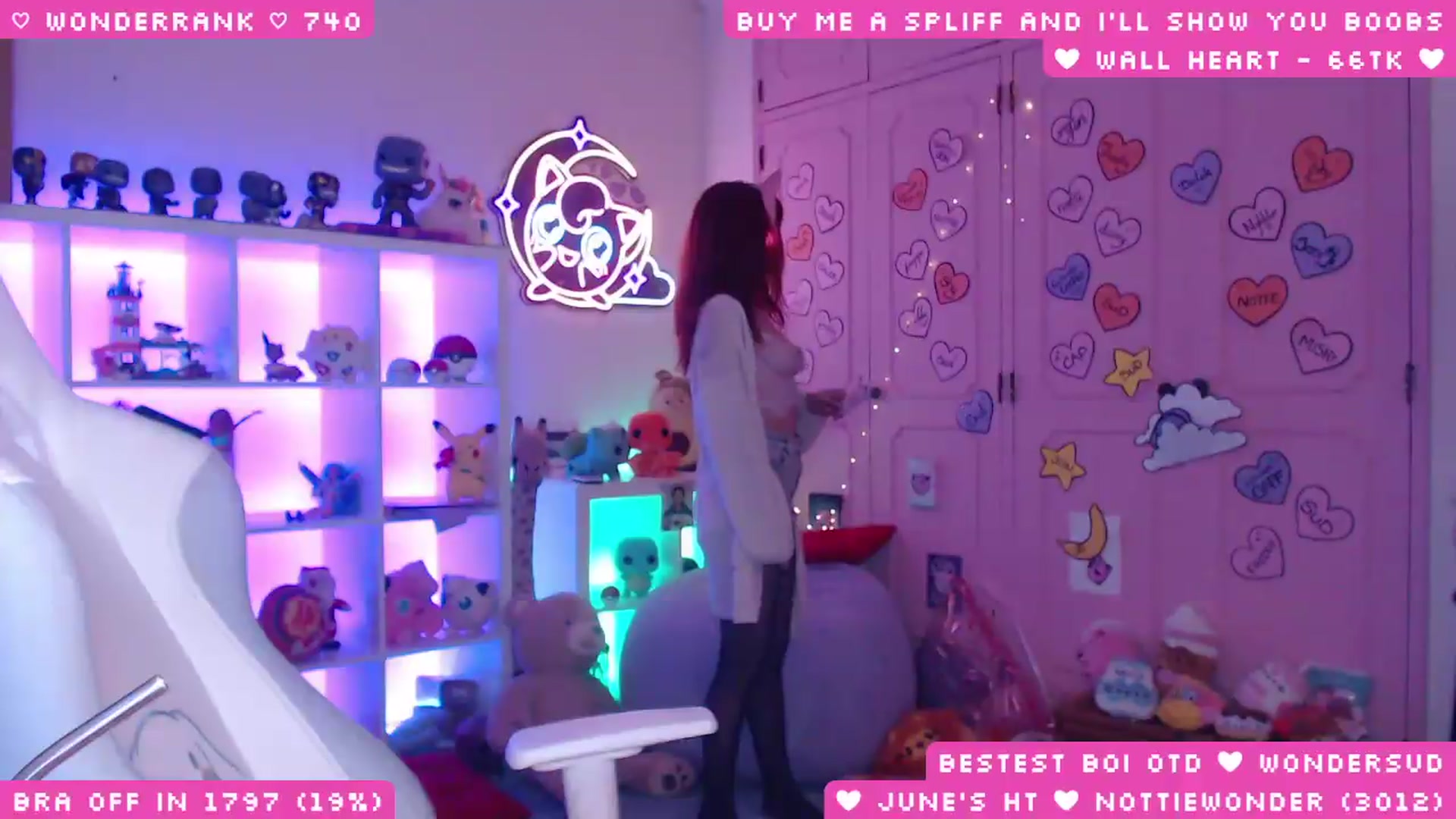Gallery image thumbnail from WonderAna's myfreecams stream on, 06/19/2026, 03:29 image 16 of 20