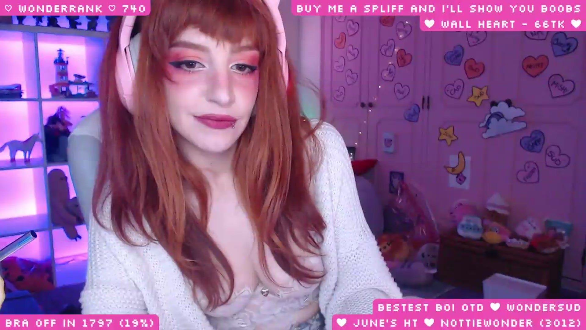 Gallery image thumbnail from WonderAna's myfreecams stream on, 06/19/2026, 03:29 image 15 of 20