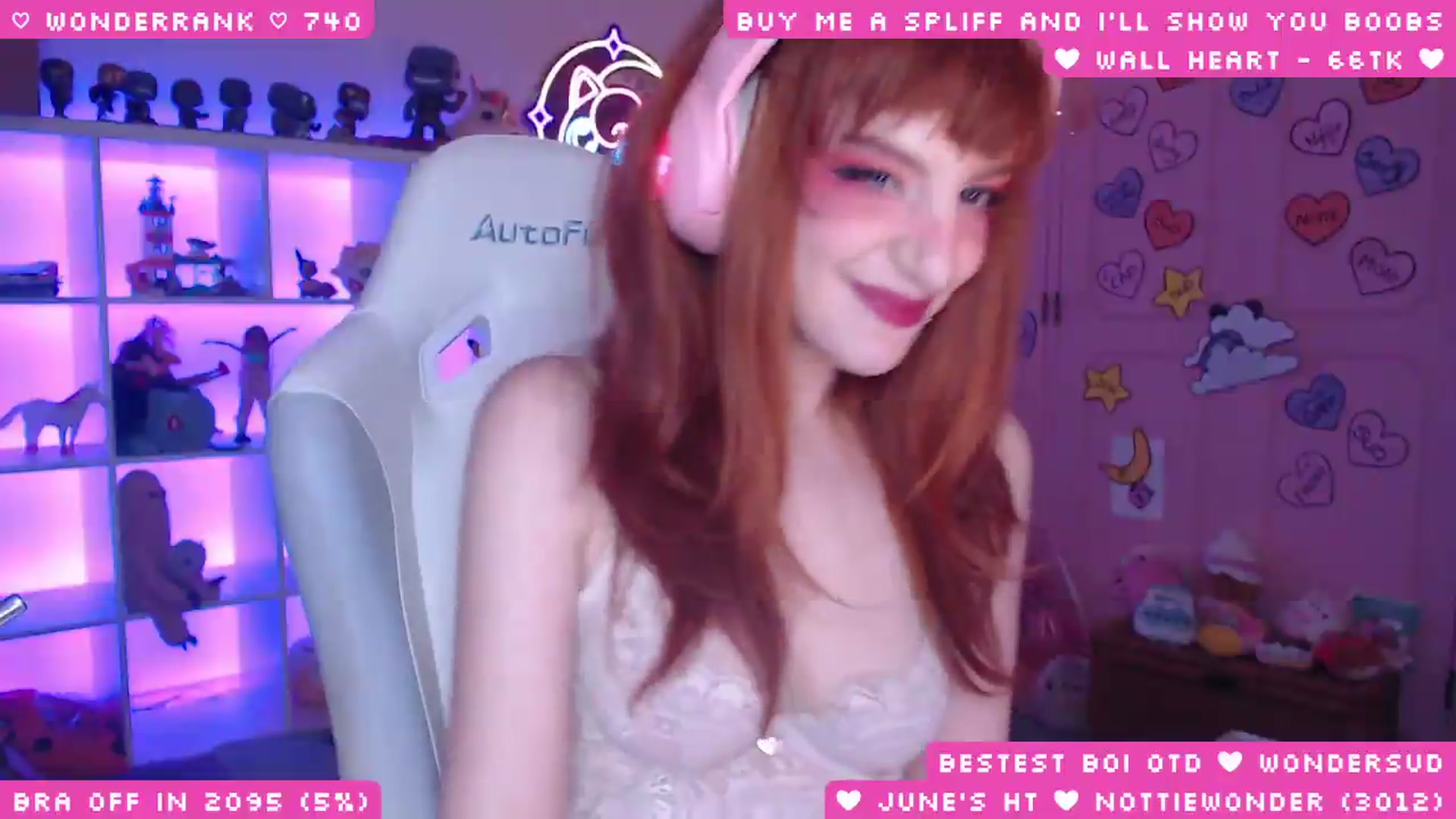 Gallery image thumbnail from WonderAna's myfreecams stream on, 06/19/2026, 03:29 image 5 of 20
