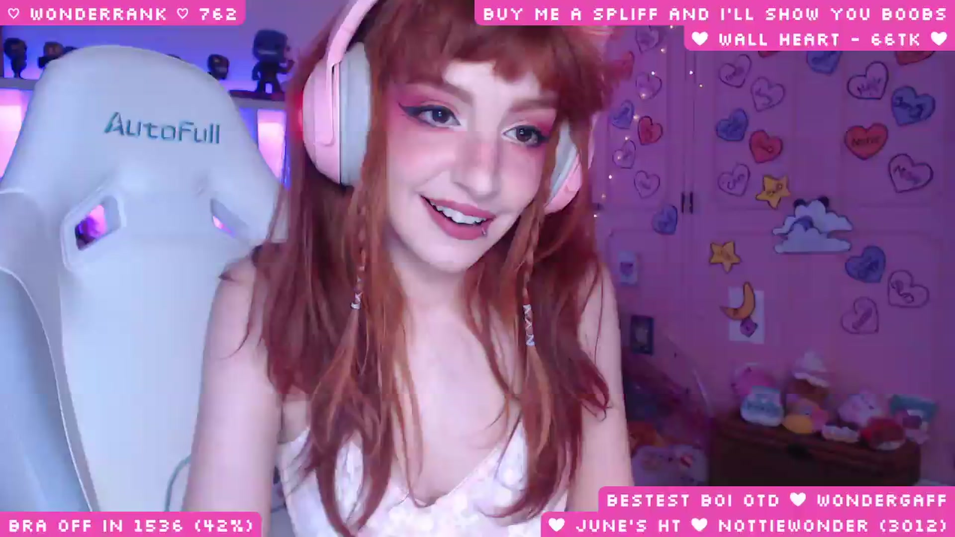 Gallery image thumbnail from WonderAna's myfreecams stream on, 06/21/2026, 23:23 image 10 of 20
