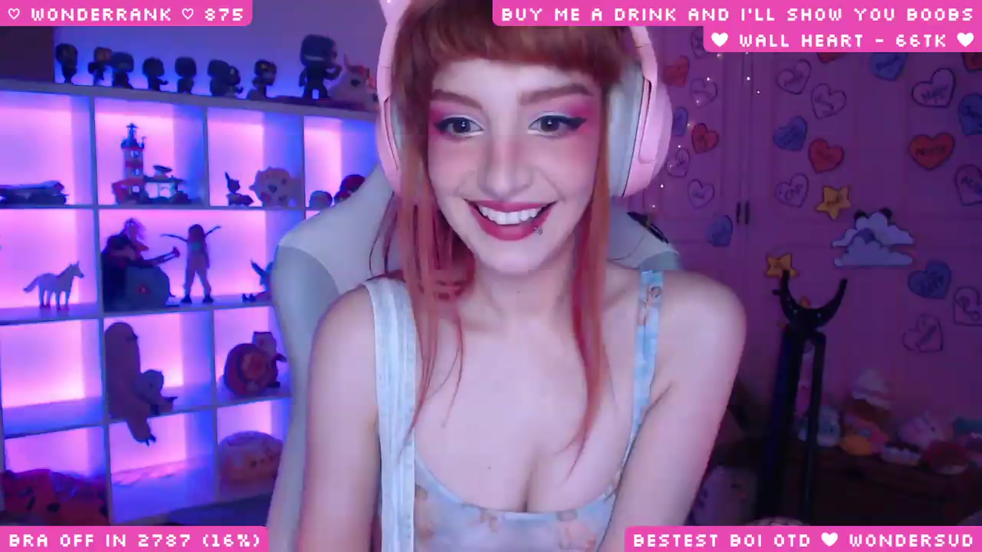 Gallery image thumbnail from WonderAna's myfreecams stream on, 07/06/2026, 24:01 image 16 of 20