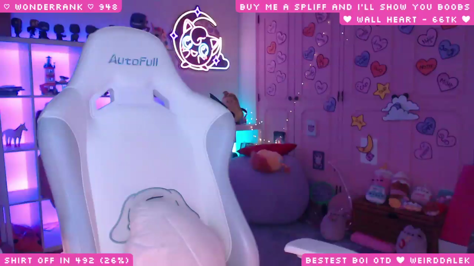 Gallery image thumbnail from WonderAna's myfreecams stream on, 07/10/2026, 24:01 image 12 of 20