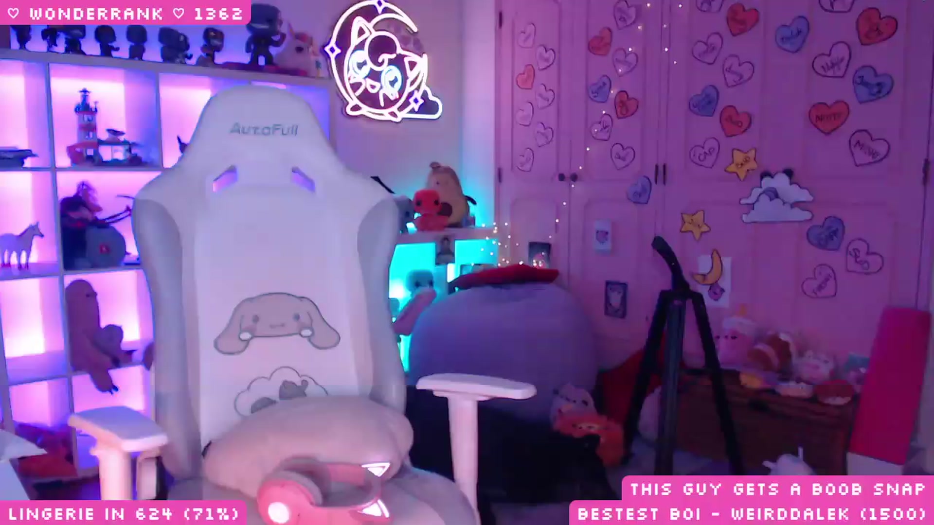 Gallery image thumbnail from WonderAna's myfreecams stream on, 07/17/2026, 24:02 image 17 of 20