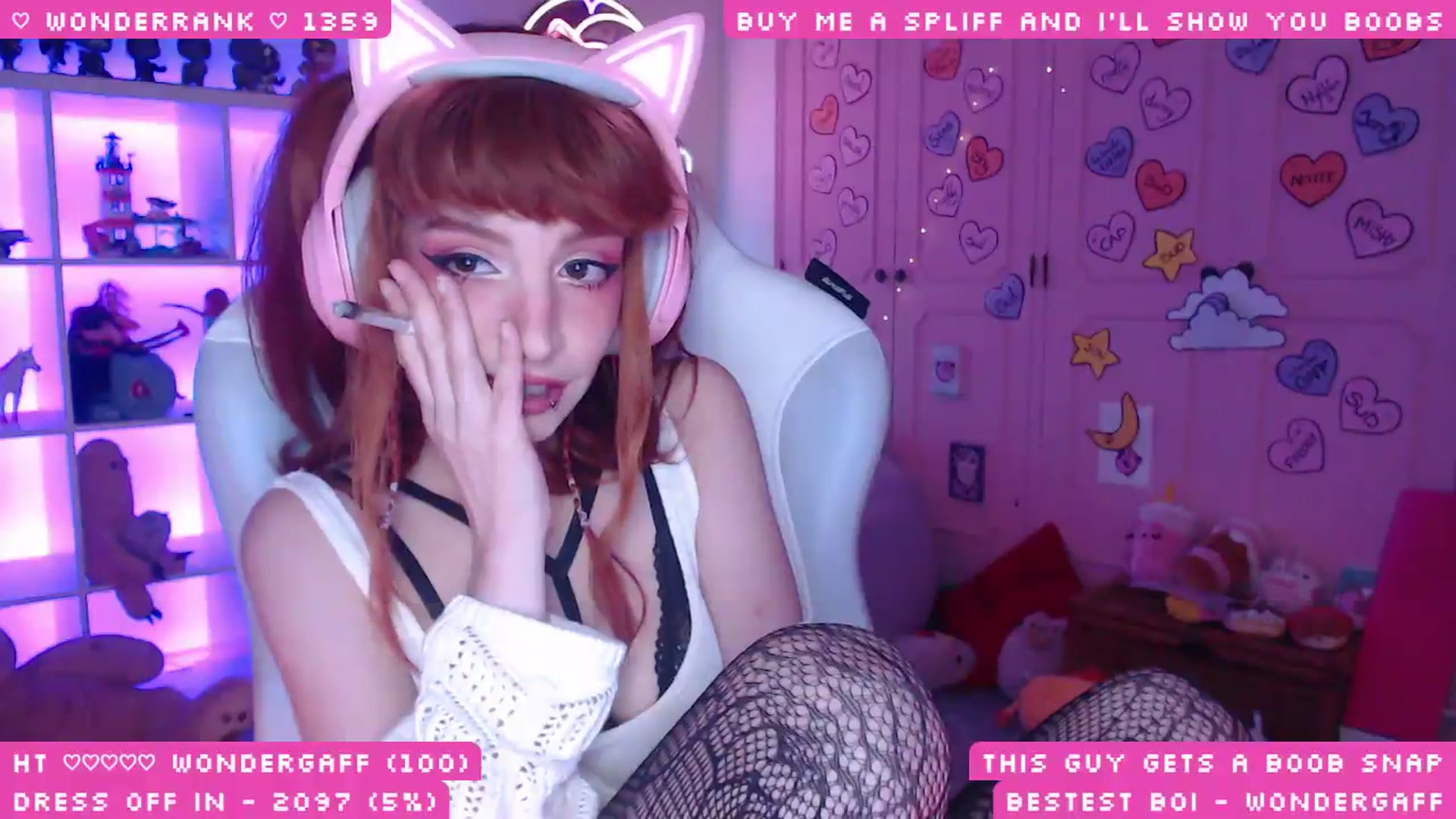 Gallery image thumbnail from WonderAna's myfreecams stream on, 07/18/2026, 02:33 image 16 of 20