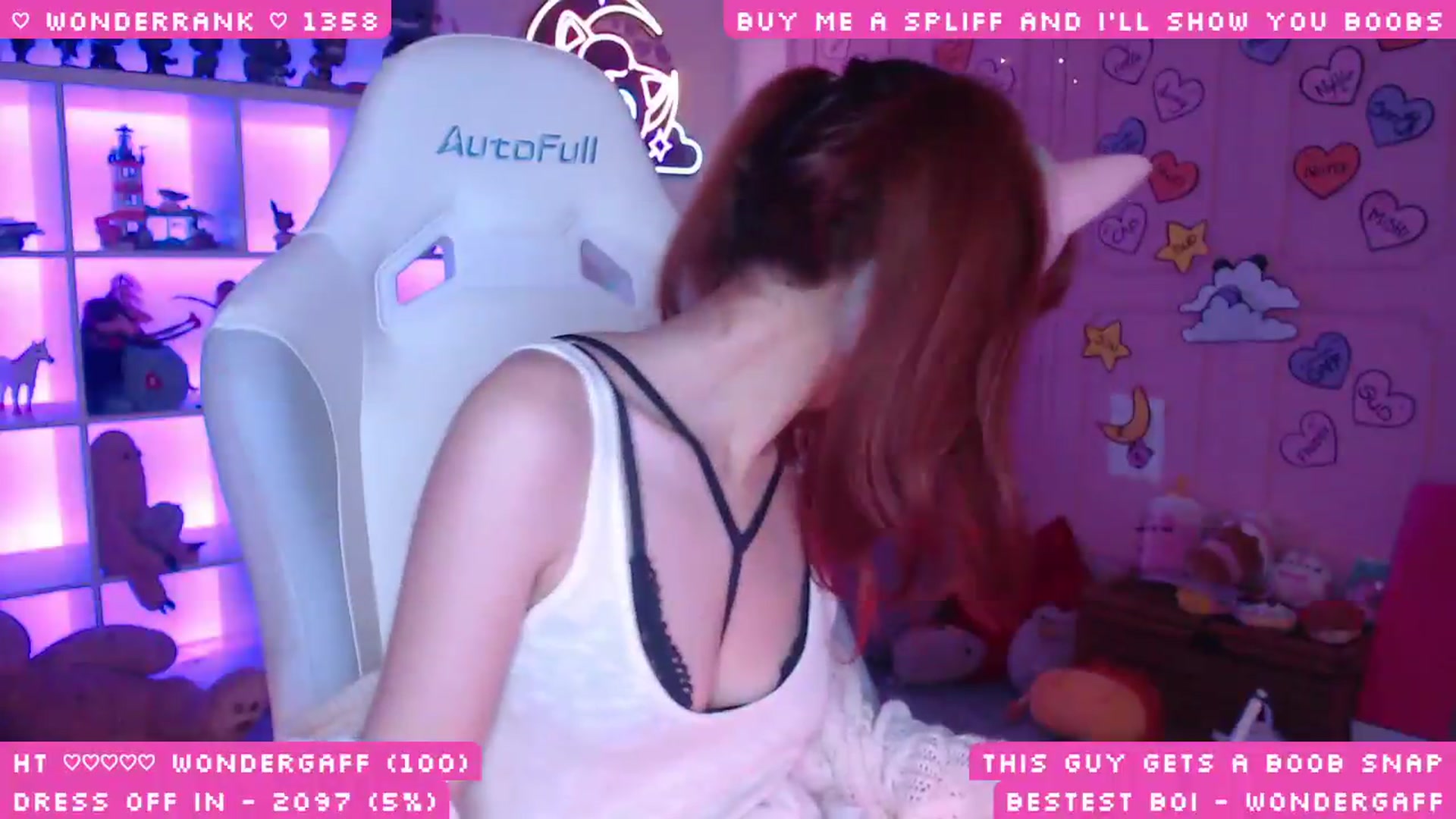 Gallery image thumbnail from WonderAna's myfreecams stream on, 07/18/2026, 02:33 image 13 of 20