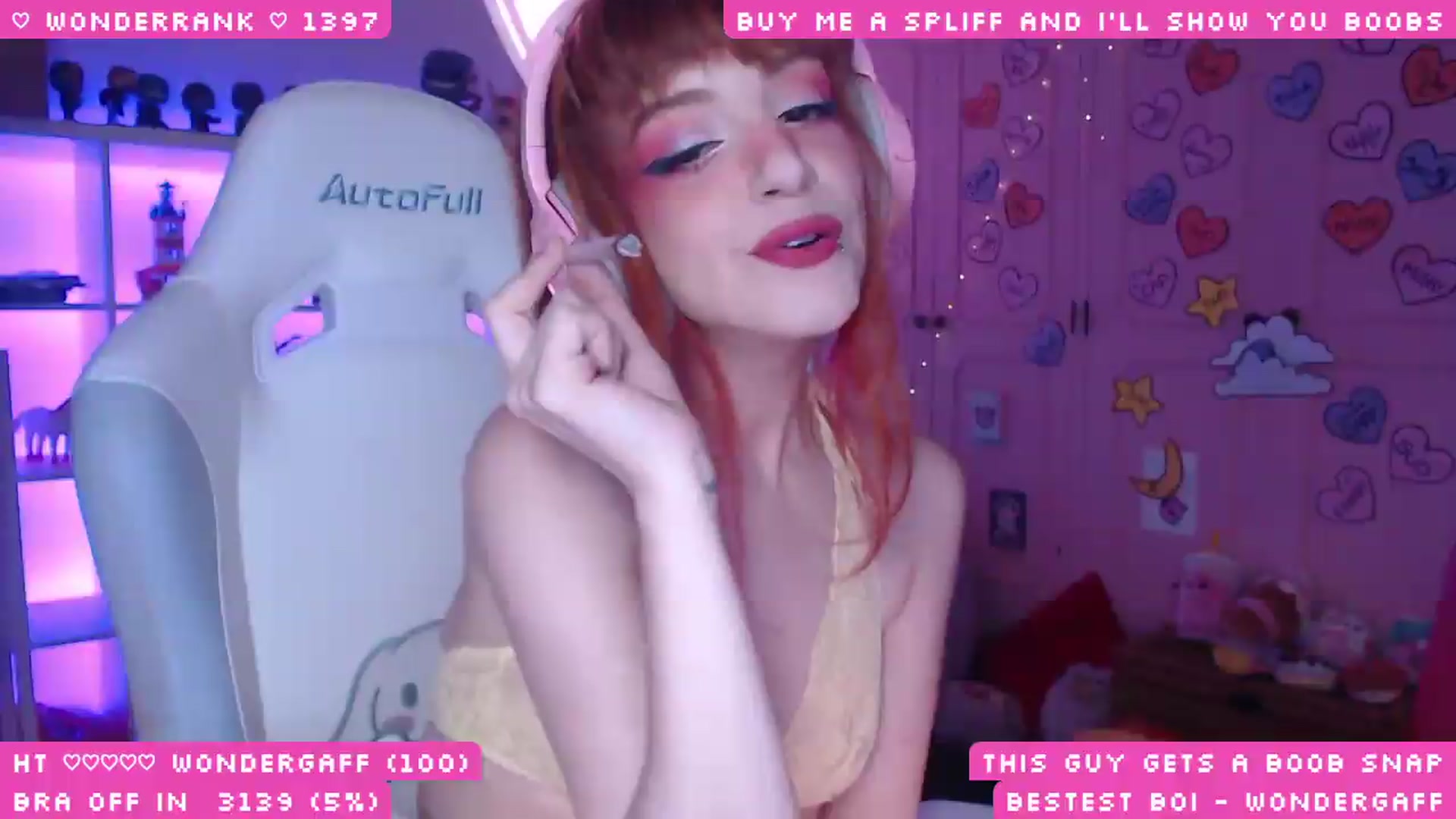Gallery image thumbnail from WonderAna's myfreecams stream on, 07/19/2026, 03:28 image 4 of 20