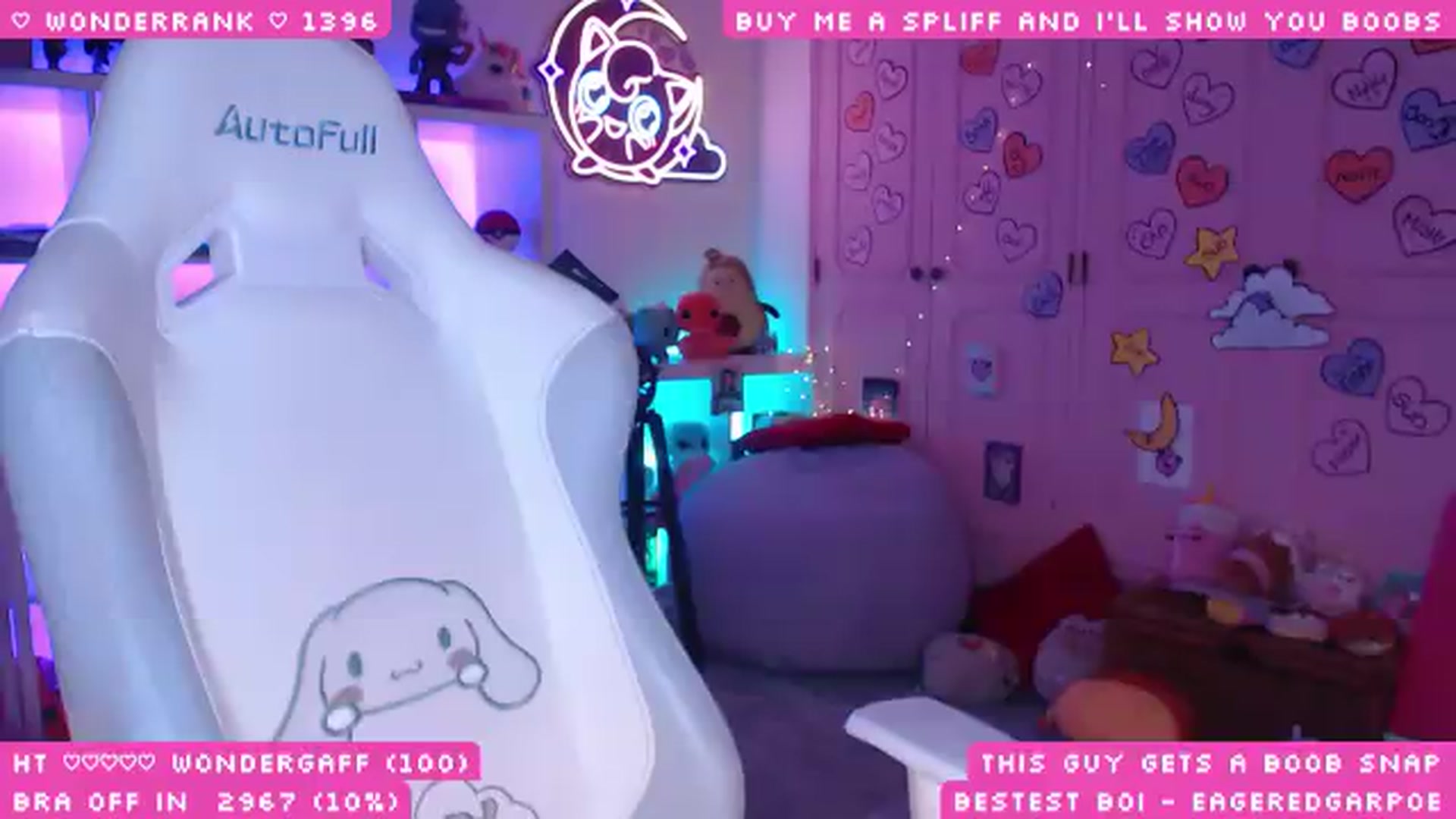 Gallery image thumbnail from WonderAna's myfreecams stream on, 07/19/2026, 03:28 image 19 of 20