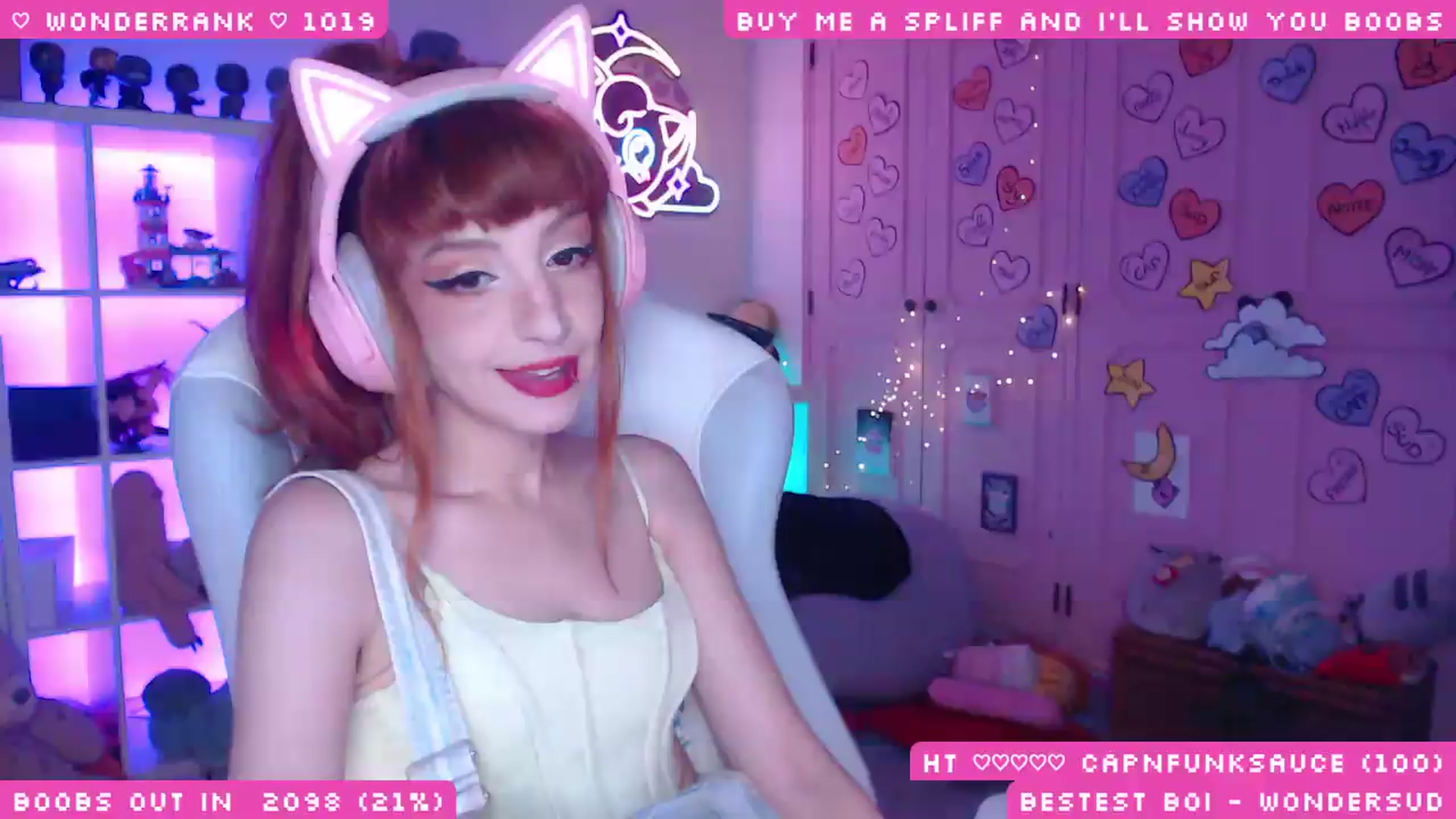 Gallery image thumbnail from WonderAna's myfreecams stream on, 08/18/2026, 03:28 image 5 of 20