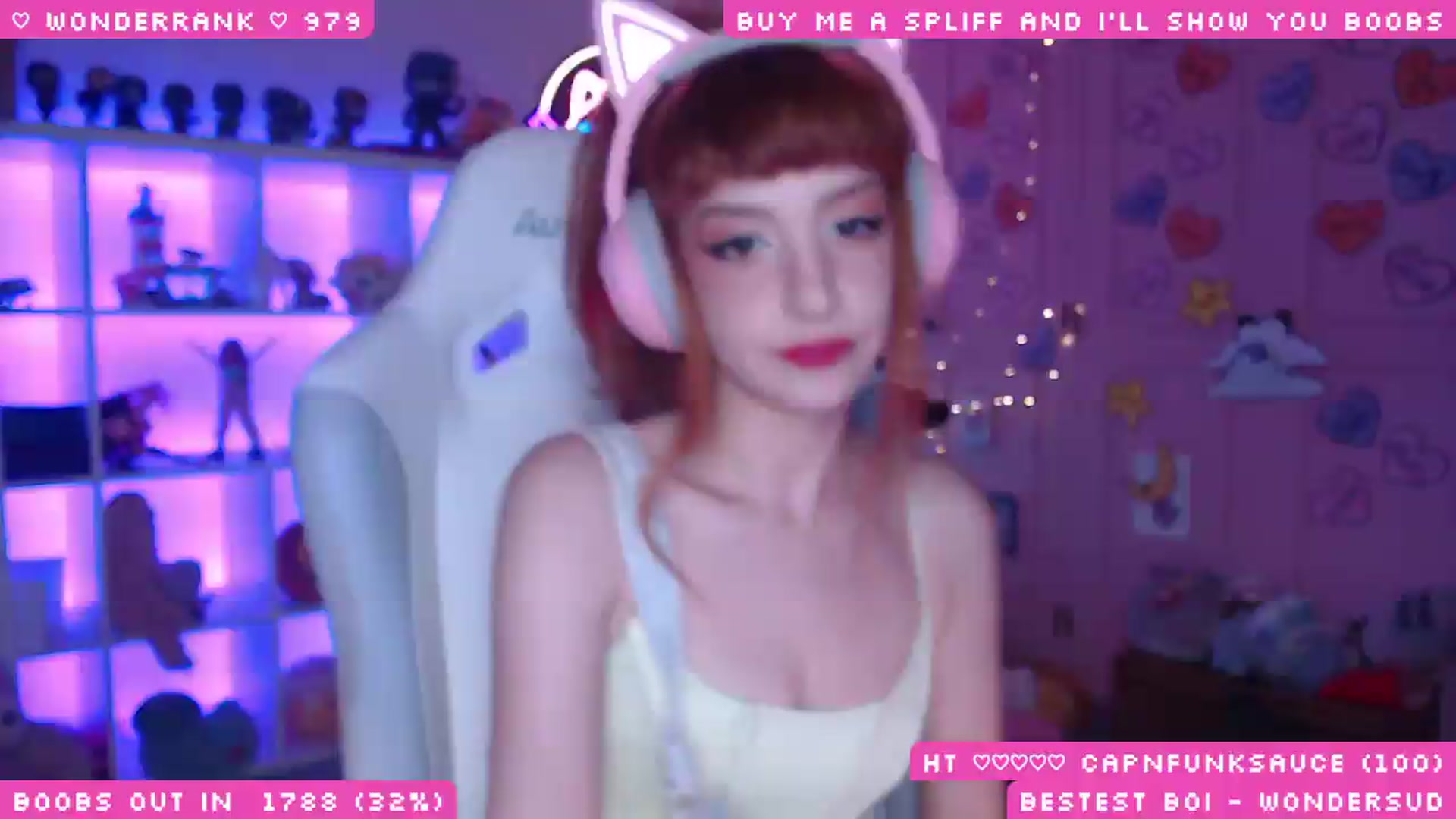 Gallery image thumbnail from WonderAna's myfreecams stream on, 08/18/2026, 03:28 image 11 of 20