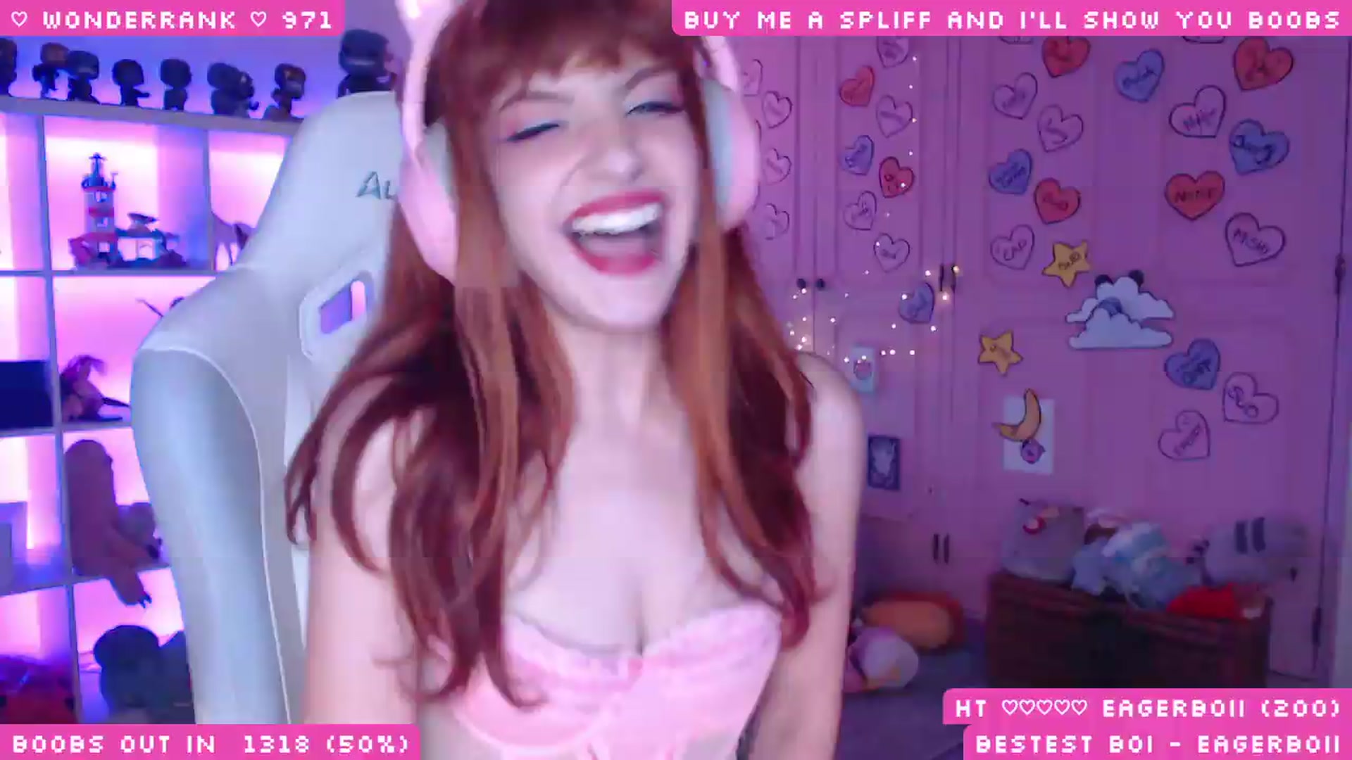 Gallery image thumbnail from WonderAna's myfreecams stream on, 08/19/2026, 03:25 image 9 of 20