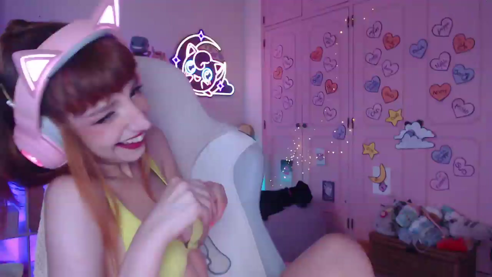 Gallery image thumbnail from WonderAna's myfreecams stream on, 09/02/2026, 18:16 image 7 of 20
