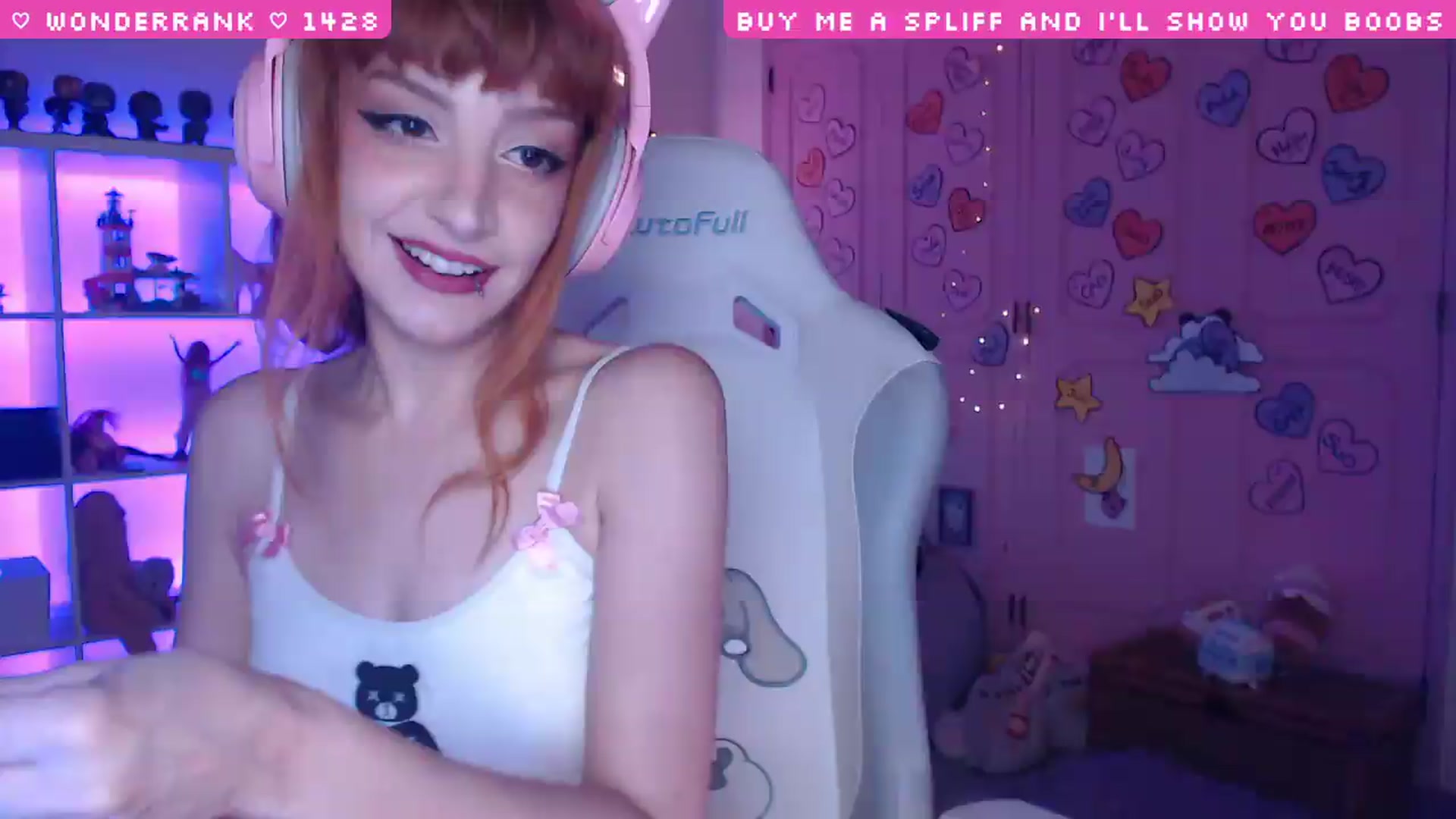 Gallery image thumbnail from WonderAna's myfreecams stream on, 09/22/2026, 24:37 image 5 of 20