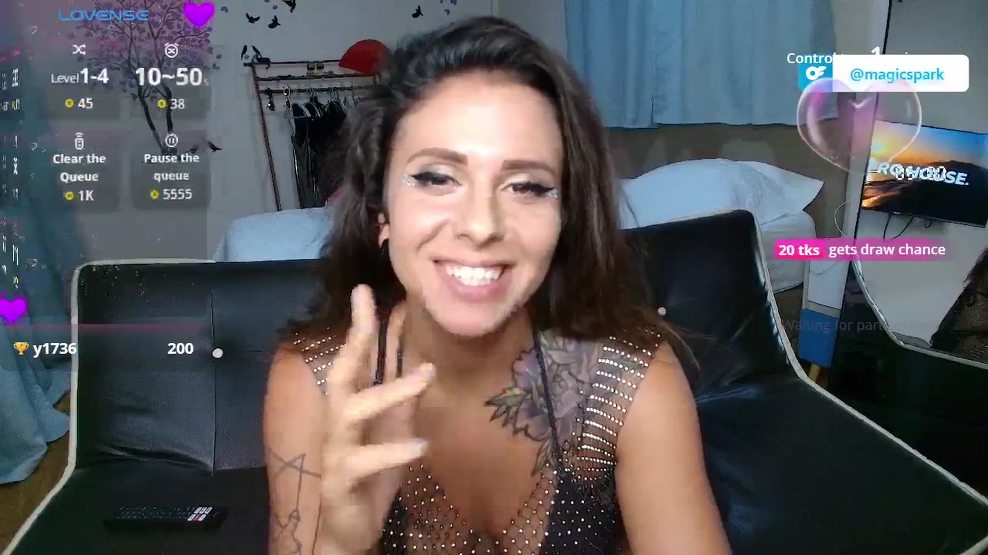 Gallery image thumbnail from WonderGirlX's myfreecams stream on, 09/20/2025, 16:46 image 15 of 20