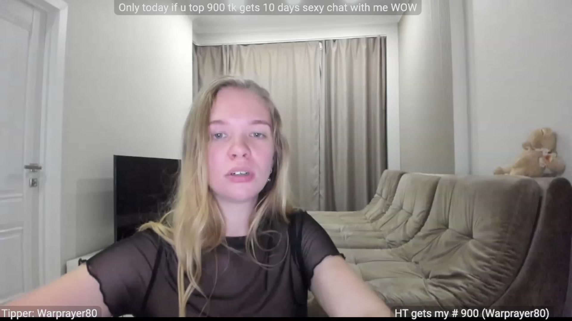 Gallery image thumbnail from WonderMama's myfreecams stream on, 11/17/2022, 20:49 image 5 of 20