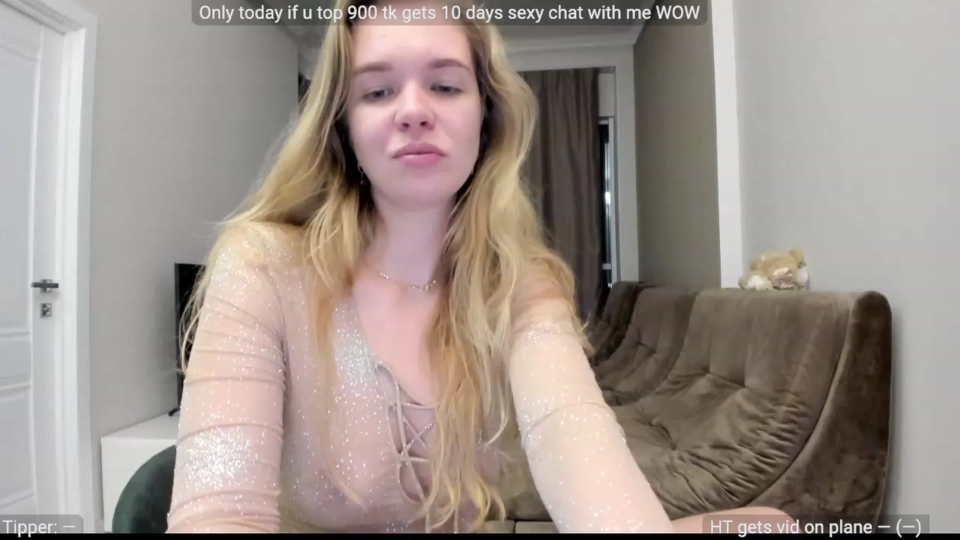 Gallery image thumbnail from WonderMama's myfreecams stream on, 11/21/2022, 20:15 image 2 of 20