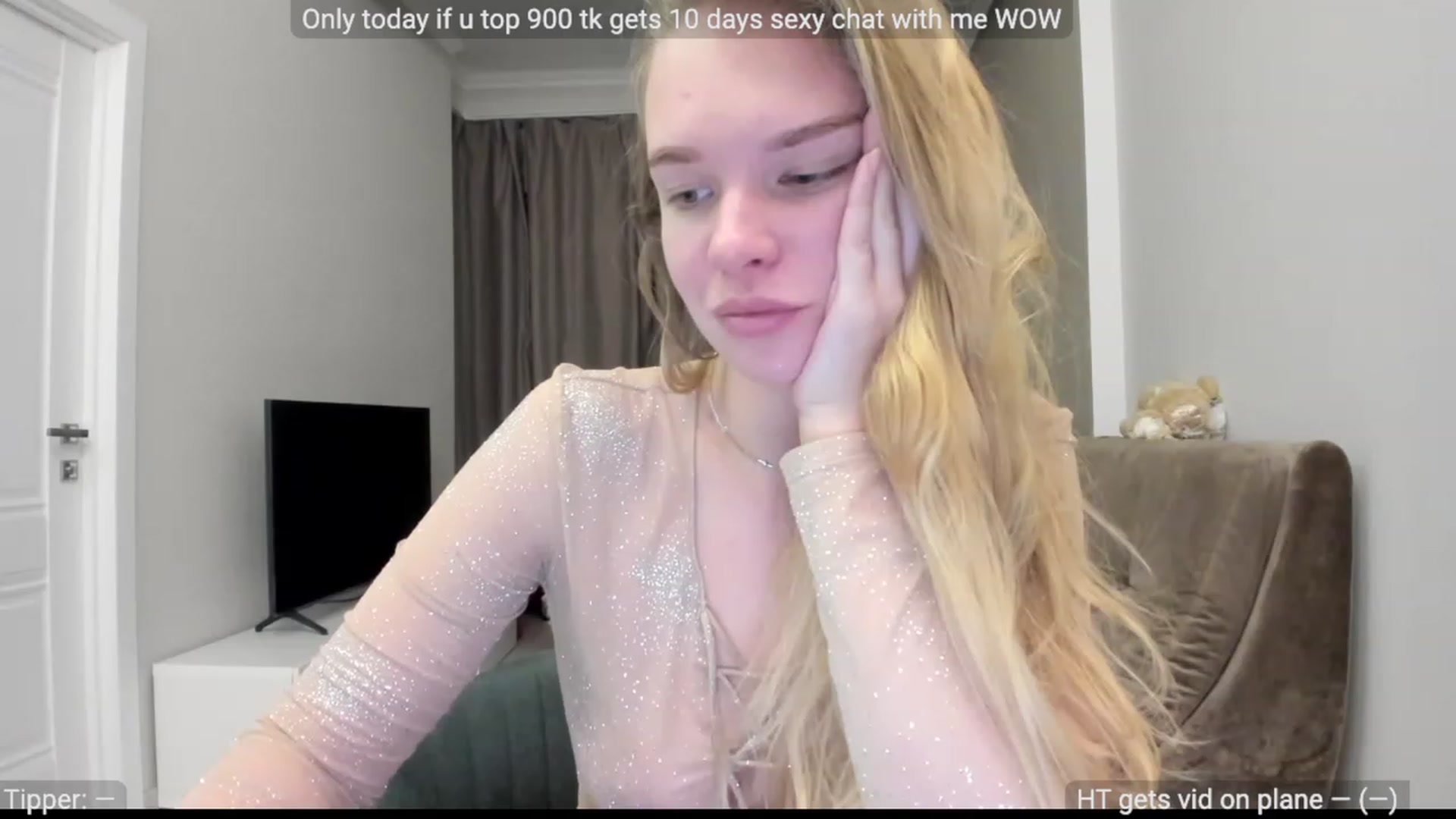 Gallery image thumbnail from WonderMama's myfreecams stream on, 11/21/2022, 20:15 image 20 of 20